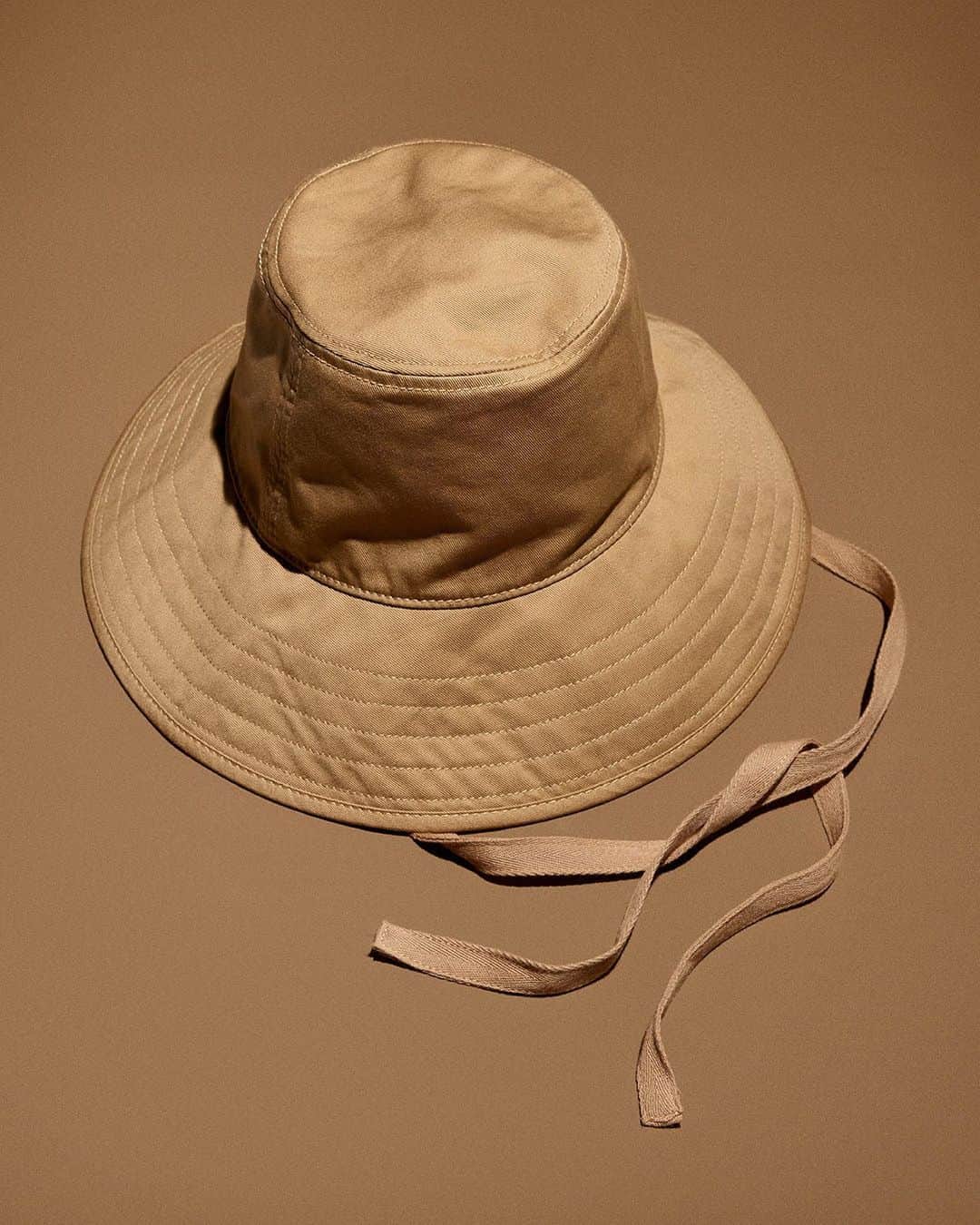 ジェイクルーさんのインスタグラム写真 - (ジェイクルーInstagram)「Currently coveting: made-in-Spain espadrilles & an elevated take on the bucket hat」6月13日 4時13分 - jcrew