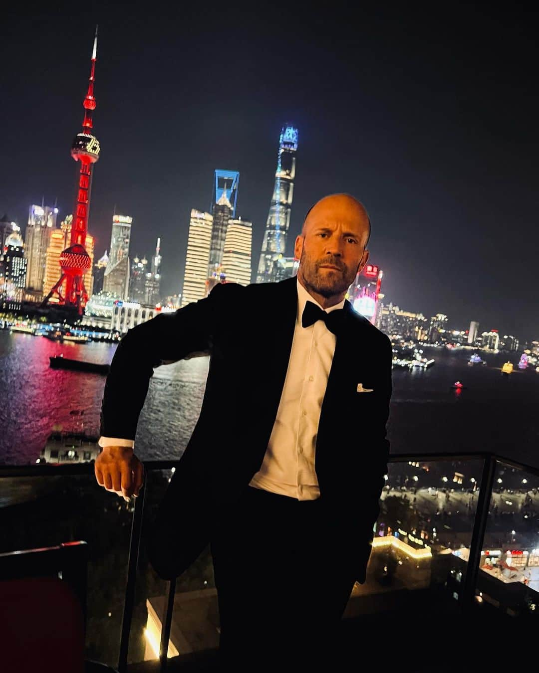 ジェイソン・ステイサムさんのインスタグラム写真 - (ジェイソン・ステイサムInstagram)「Shanghai 🇨🇳」6月13日 4時38分 - jasonstatham