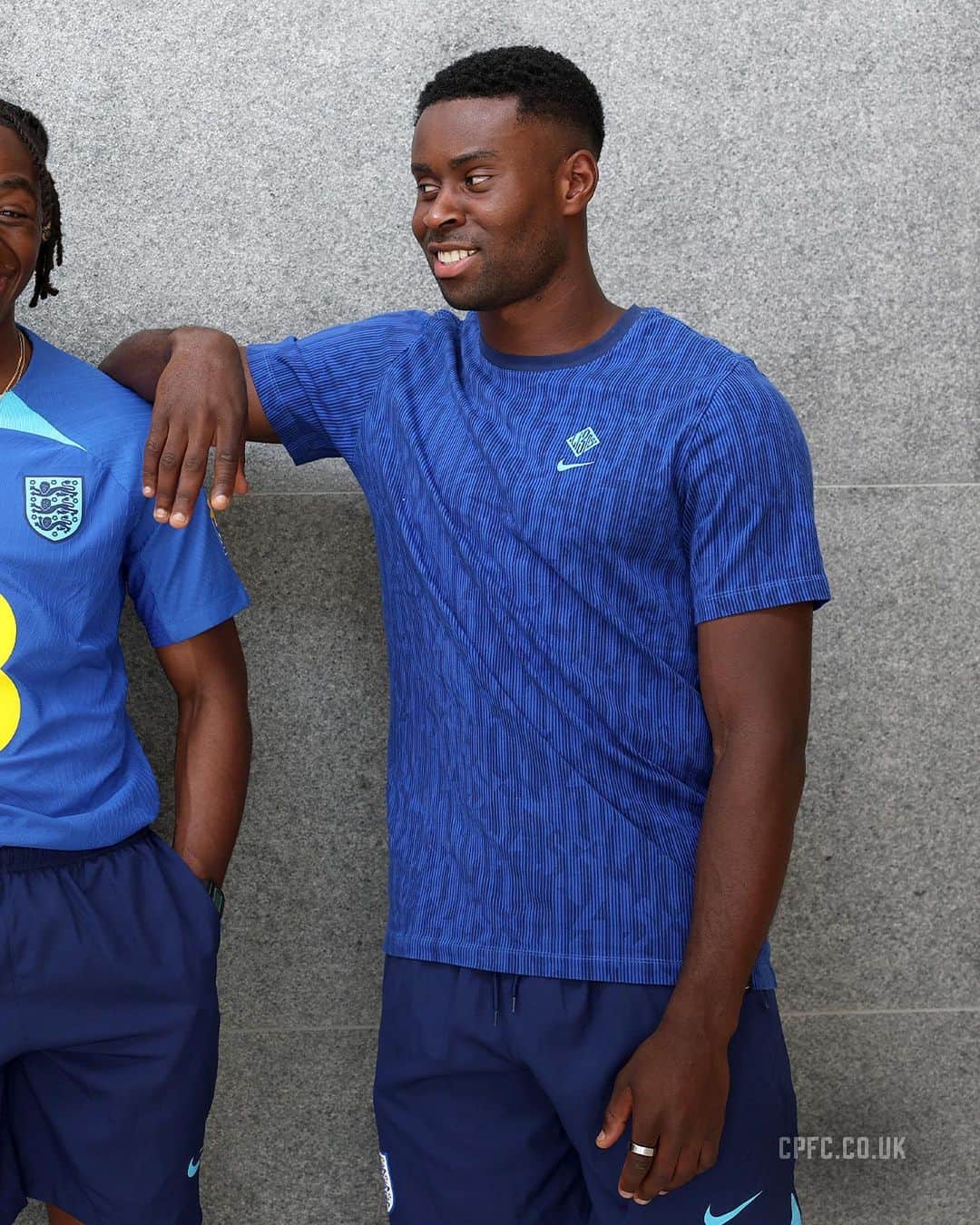 22-23 PANINI ベリンガム Jude Bellingham 世界30枚 2022-23 Panini Obsidian FIFA England Jude Bellingham Red Pulsar