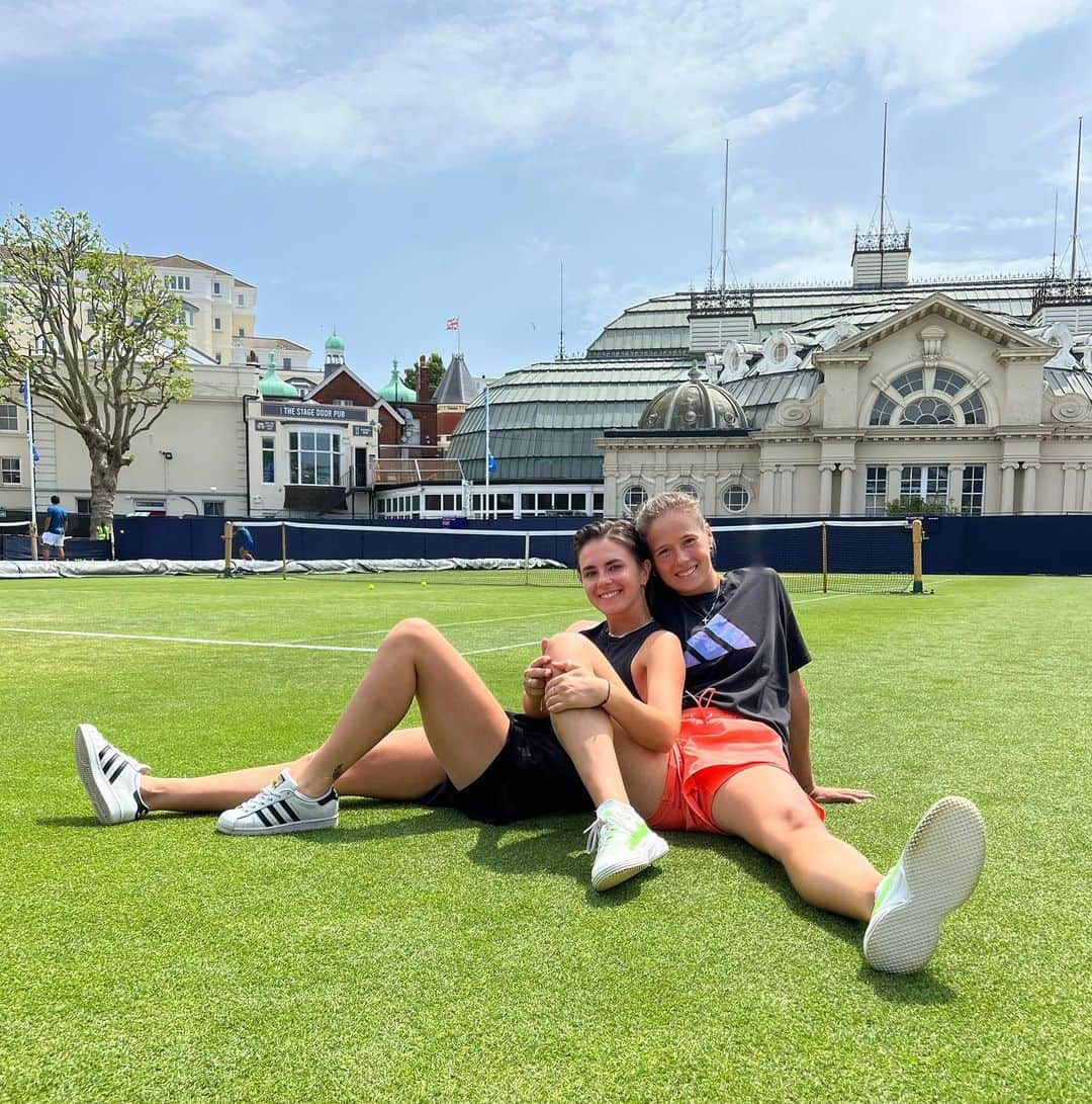 ダリア・カサトキナさんのインスタグラム写真 - (ダリア・カサトキナInstagram)「Grass is nice🌱」6月27日 23時26分 - kasatkina