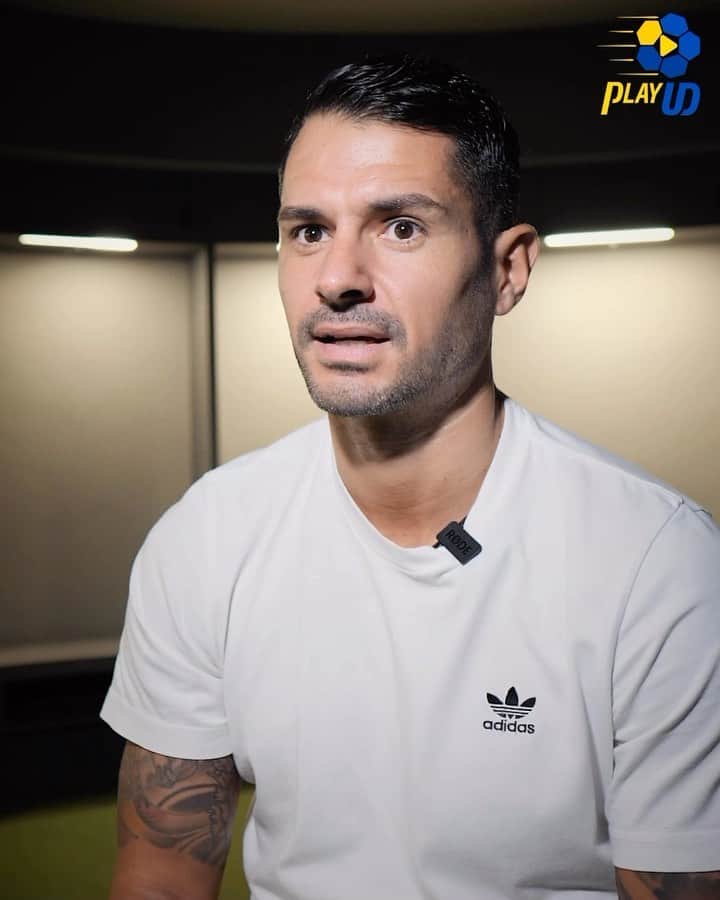 ビクトル・マチン・ペレスのインスタグラム：「💛💙 ¿Cómo vivió el ascenso? La entrevista completa de Vitolo, ya disponible en #PlayUD.   ↘️ ¡No te la pierdas!   #LasPalmasEsDePrimera #LaUniónHaceLasPalmas」