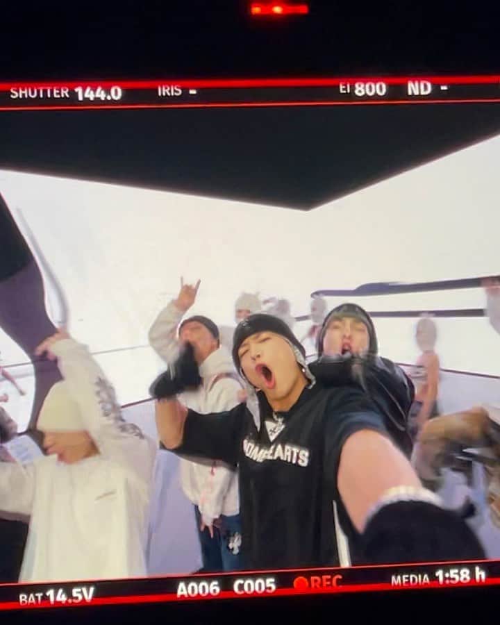 チェ・ミンホのインスタグラム：「K.O. we gon' knock you out 거기 MC count down to.. Zero.」