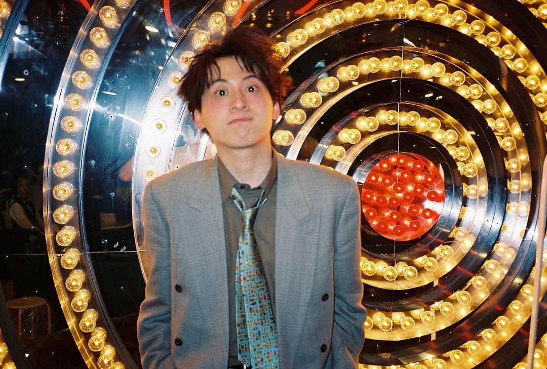 工藤大輝のインスタグラム：「🐇💨 🐇🐇🐇  お陰様でしぶとく且つ健やかにウサギ３周走り抜け、４周目に突入しました。今年も変わらずモノづくりと表現を突き詰め楽しんで参ります。引き続き宜しくどうぞ！！！」