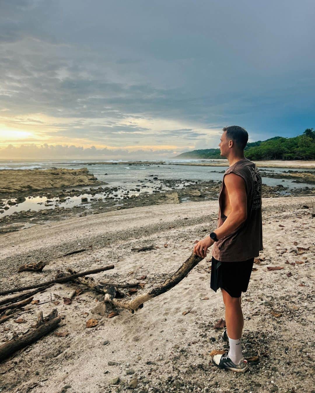 マヌエル・ノイアーのインスタグラム：「Big goals are ahead of us!」