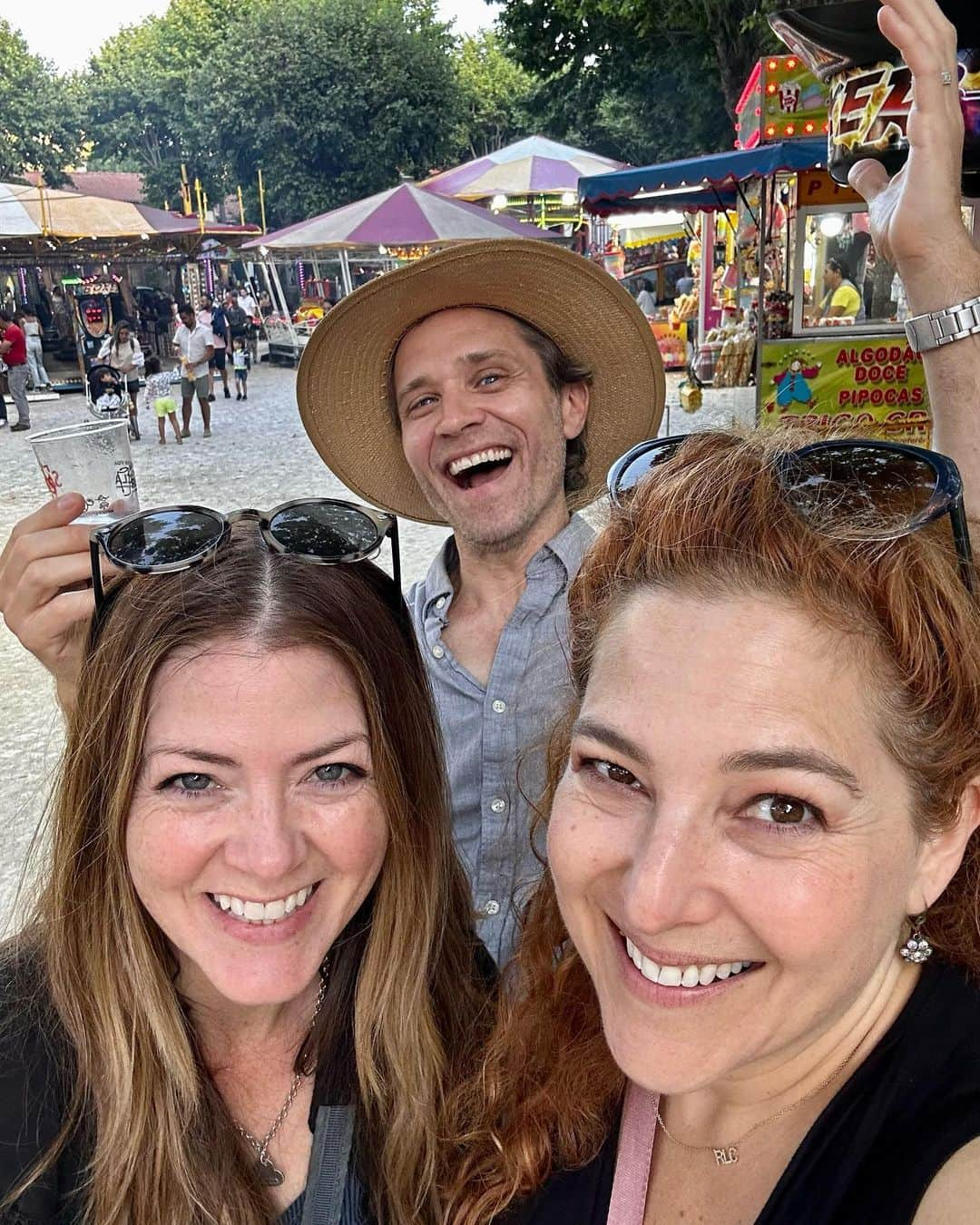 シーマス・デヴァーのインスタグラム：「Here in Sintra, it’s Festa time! Up in São Pedro they are having a street fair with discount Sangria and I discovered a total of four pastry vendors in what I’m now referring to as “the Churro District.”」