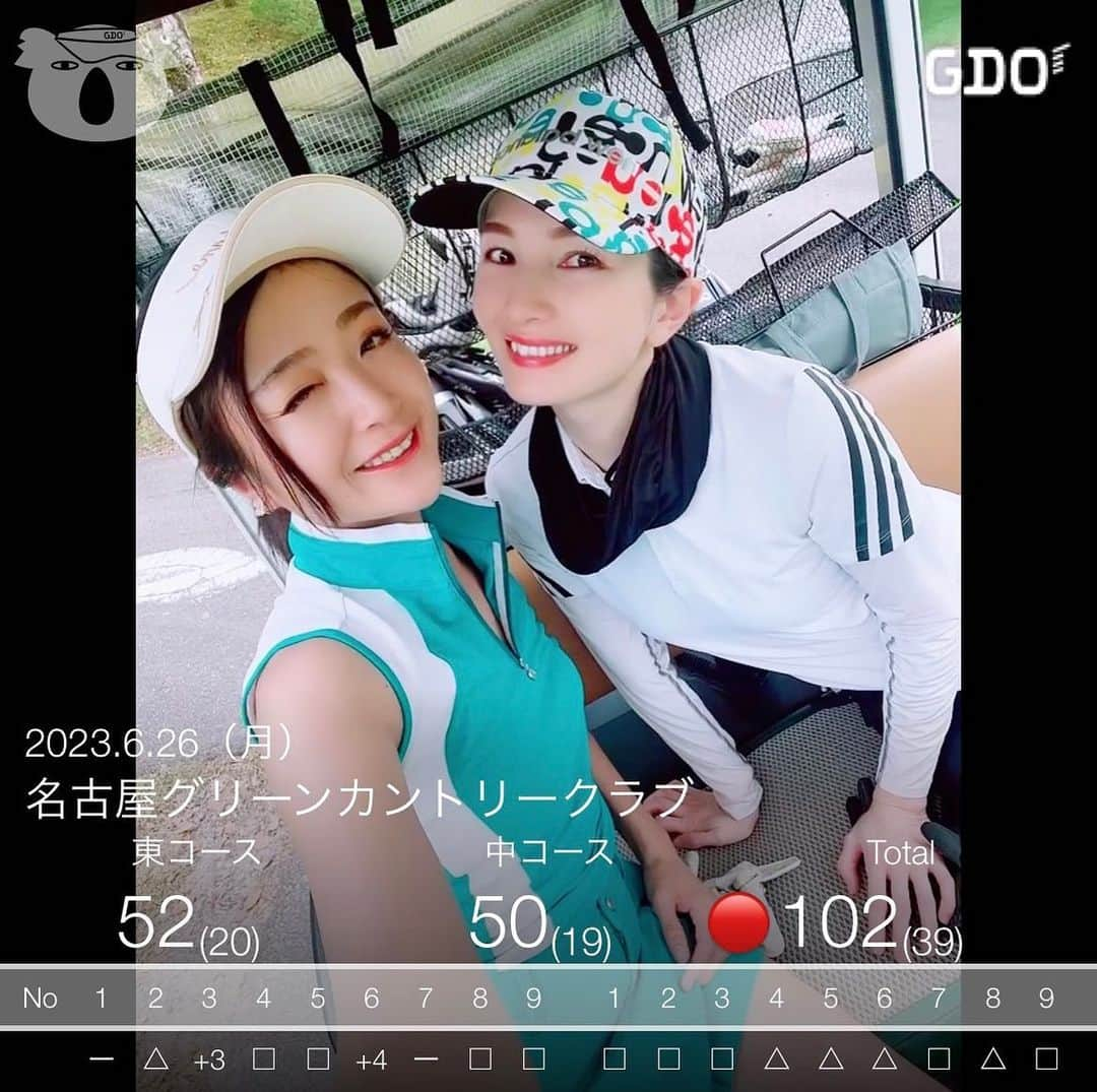 中田有美のインスタグラム：「昨日は約1ヶ月ぶりのラウンド🏌️‍♀️  大好きな美晴ちゃん @0603golfmi と ラウンドしてきたよ🥳💓  途中のカート道に亀がおって、 池まで頑張って歩いてた🥹  危ないので池方向の林へ🐢  名古屋グリーンのステーキ重が めっちゃ美味しかった😍  前半はチョロしたり もったいない打数が多かった🥺  後半も乗せれる距離で ショートしたりして もったいないホールが多かったけど 何とかトリ打たずに済んだ😳  次はボギーペースで ラウンドすることを目標に頑張る🙌🏻  #名古屋グリーンカントリークラブ  #ゴルフ女子 #ゴルフスコア記録 #東海ゴルファー #三重ゴルファー #三重ゴルフ女子」