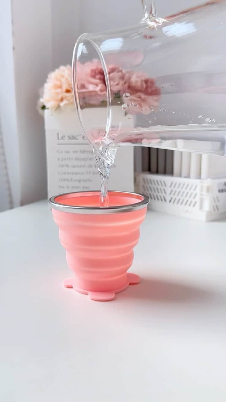 SHEINのインスタグラム：「Our collapsible cups are perfect for staying hydrated when you need H2O on the go! 💦🏃‍♂️   🔎16722063  #SHEIN #SHEINforAll #SHEINstyle #fashion #chic #saveinstyle」