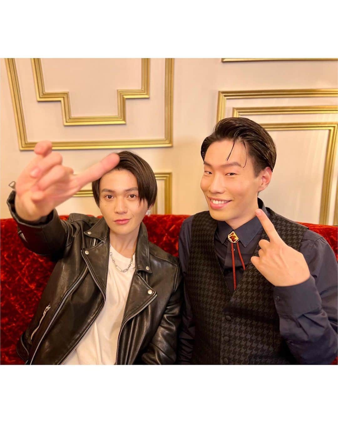 坂口涼太郎さんのインスタグラム写真 - (坂口涼太郎Instagram)「👯‍♂️🥂🍾 今夜11:00〜「ホスト相続しちゃいました」 豊洲出店時の胸キュンワード対決でまさかの共に優勝させてもらったMasato #八木勇征 君とは次のドラマでも一緒。 共に火曜を半年担当するってことでユニットでも組むか👯‍♂️ 11話はナッシー的にも私的にも言いたいことが言えた見てほしい回だから是非共によいしょで🥂  🏆 @yuseiyagi_official   #ホスト相続しちゃいました  @kadora_11」6月27日 17時53分 - ryotarosakaguchi