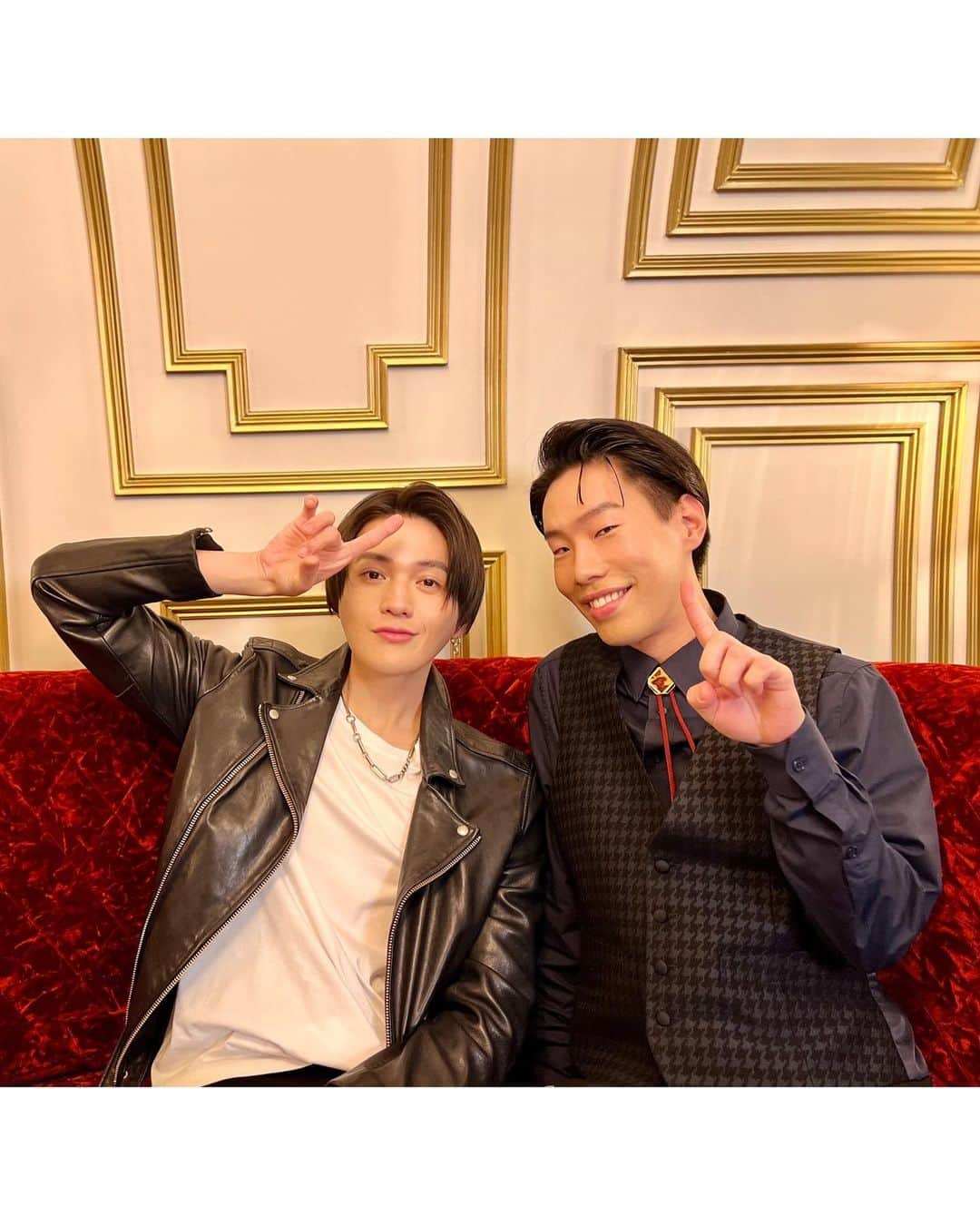 坂口涼太郎さんのインスタグラム写真 - (坂口涼太郎Instagram)「👯‍♂️🥂🍾 今夜11:00〜「ホスト相続しちゃいました」 豊洲出店時の胸キュンワード対決でまさかの共に優勝させてもらったMasato #八木勇征 君とは次のドラマでも一緒。 共に火曜を半年担当するってことでユニットでも組むか👯‍♂️ 11話はナッシー的にも私的にも言いたいことが言えた見てほしい回だから是非共によいしょで🥂  🏆 @yuseiyagi_official   #ホスト相続しちゃいました  @kadora_11」6月27日 17時53分 - ryotarosakaguchi