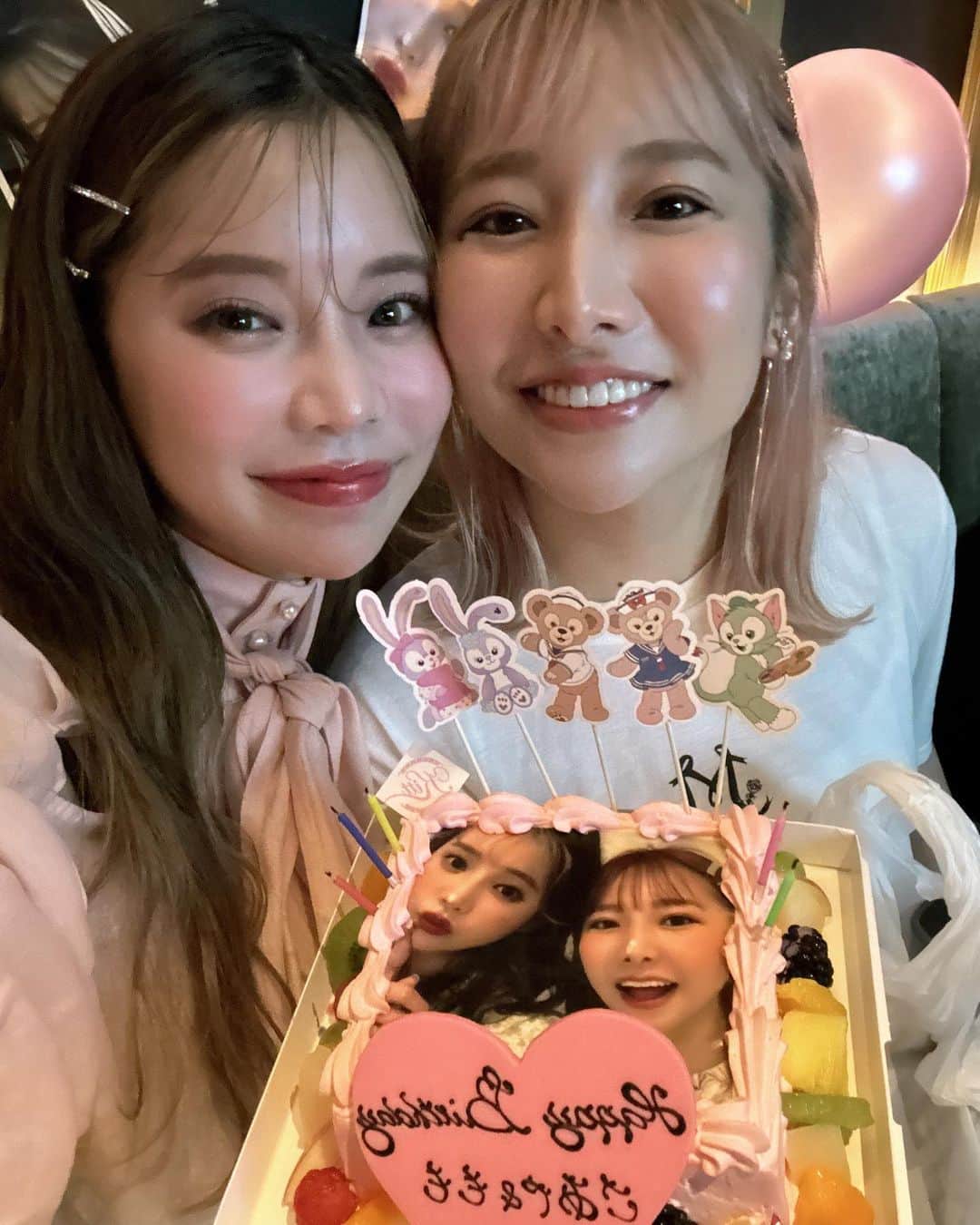 林田沙綾のインスタグラム：「今日は大切なももちゃんの Birthday🎂 2人とも6月うまれで お家も隣で笑笑 本当になにもかも一緒！運命共同体 はっぴーなことも辛いこともいつもはんぶんこ🫶🏻」