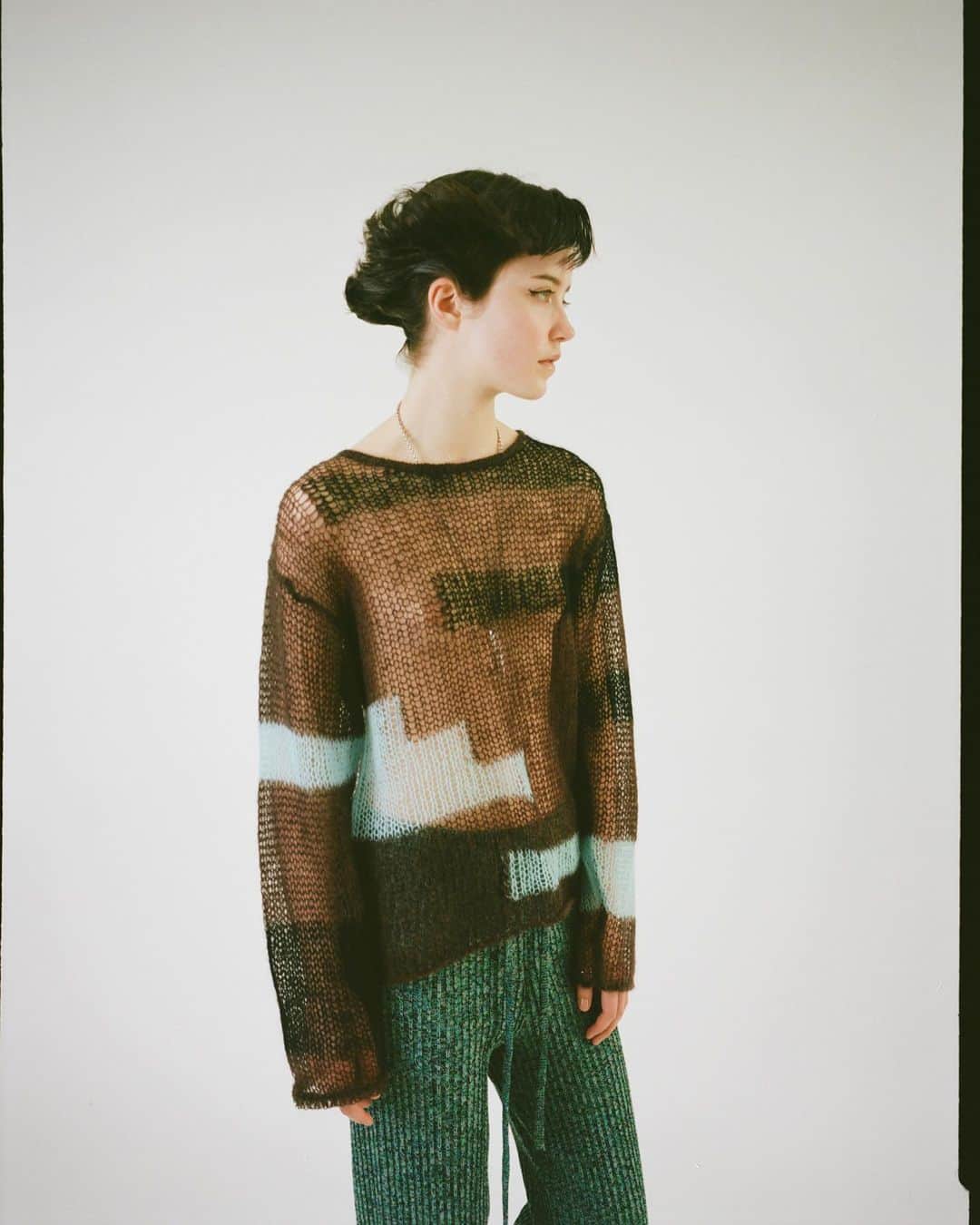 sodukさんのインスタグラム写真 - (sodukInstagram)「fall winter 23 collection patchwork knit tops / brown  #soduk #soduk23fw」6月27日 18時08分 - soduk_official