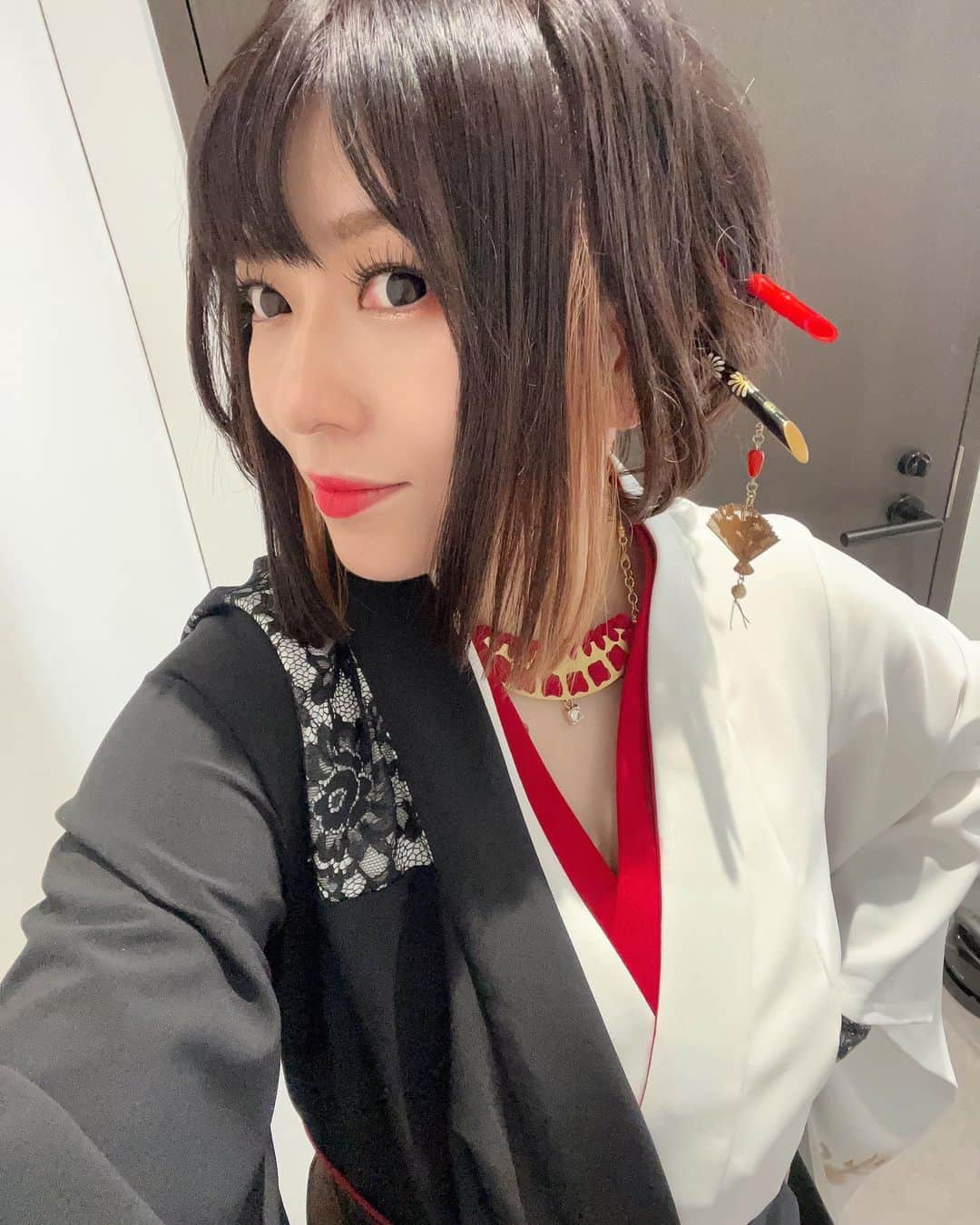 鈴華ゆう子のインスタグラム