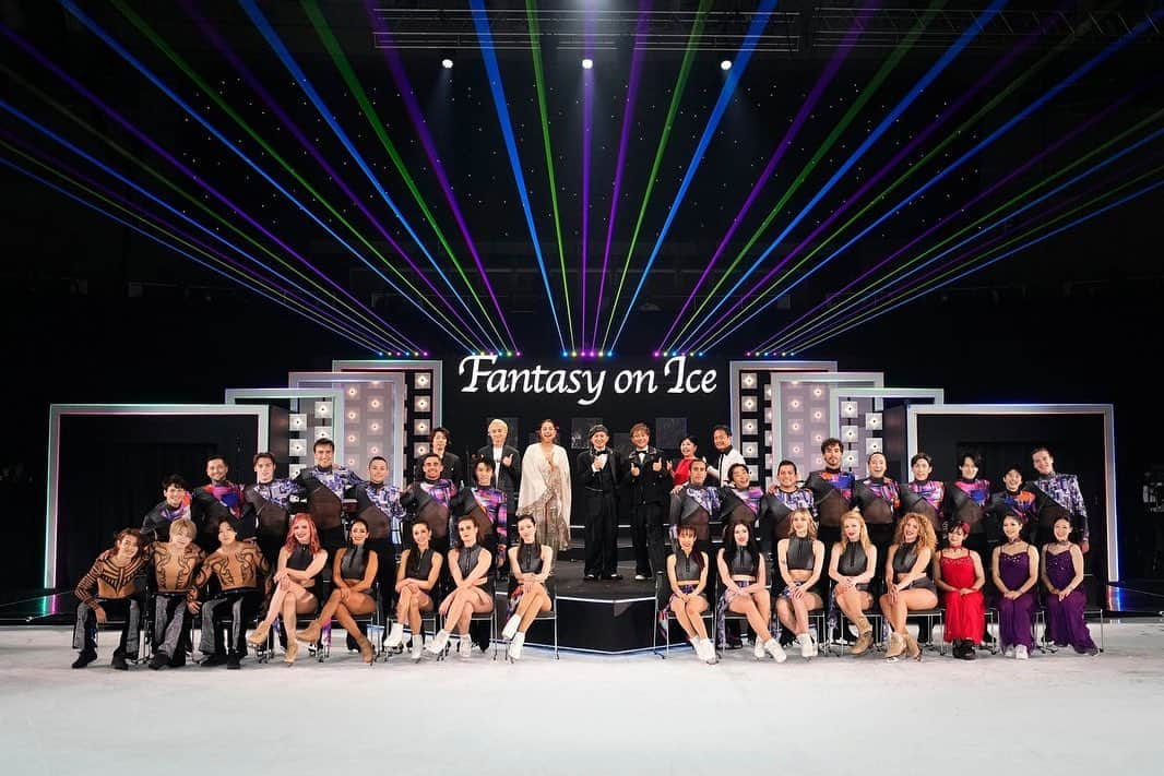 アンゲリーナ・クチヴァルスカのインスタグラム：「Fantasy on ice✨ it was fantastic and for real it was very magical show ❤️ this trip to Japan will be forever in my heart 🫶 Thanks to all the people around me during this trip, you’re amazing 🥰 I am very happy to have met you and that we spent an unforgettable time in Japan 🙈  and especially thank you @johnnygweir for your love of figure skating, for your dedication. you are a legend. thanks for supporting us. I am very glad that I saw your performances live 🙈Love you all and already miss you all ❤️ Hope to see you guys soon 🫶」