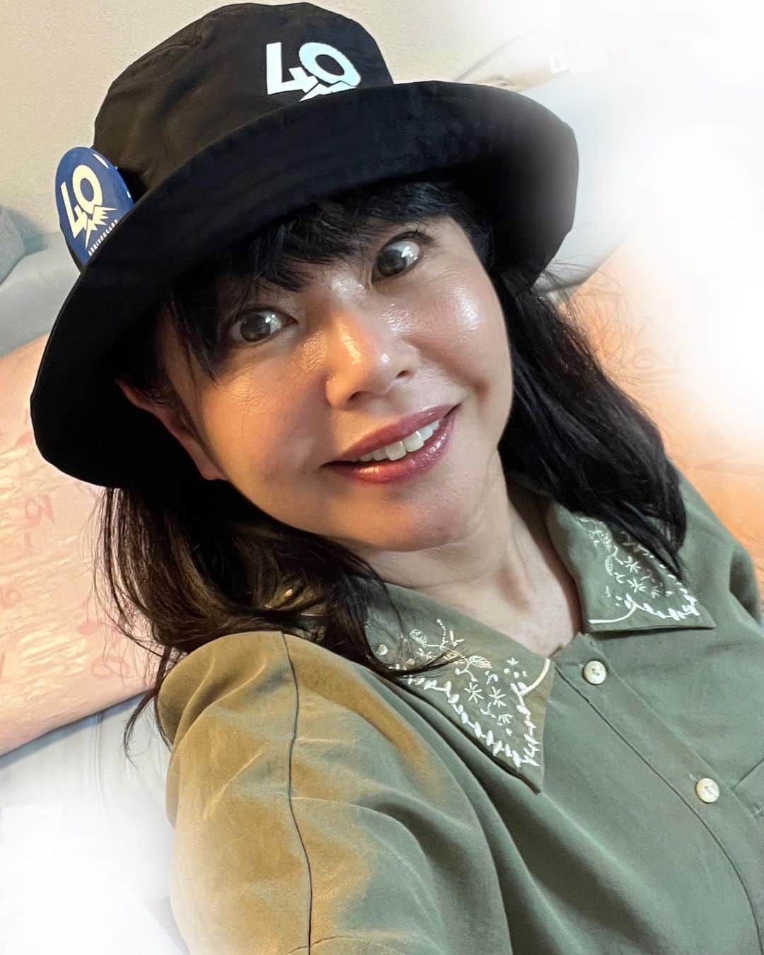 のインスタグラム：「オプカン40周年ハット👒ラリー会場でも被ってみちゃおうかしら🤩これまたどこかのイベント会場でゲットできるようですよー🥳お楽しみに〜🎵  #オープンカントリー　#オプカン　#オプカン女子　#トーヨータイヤ」