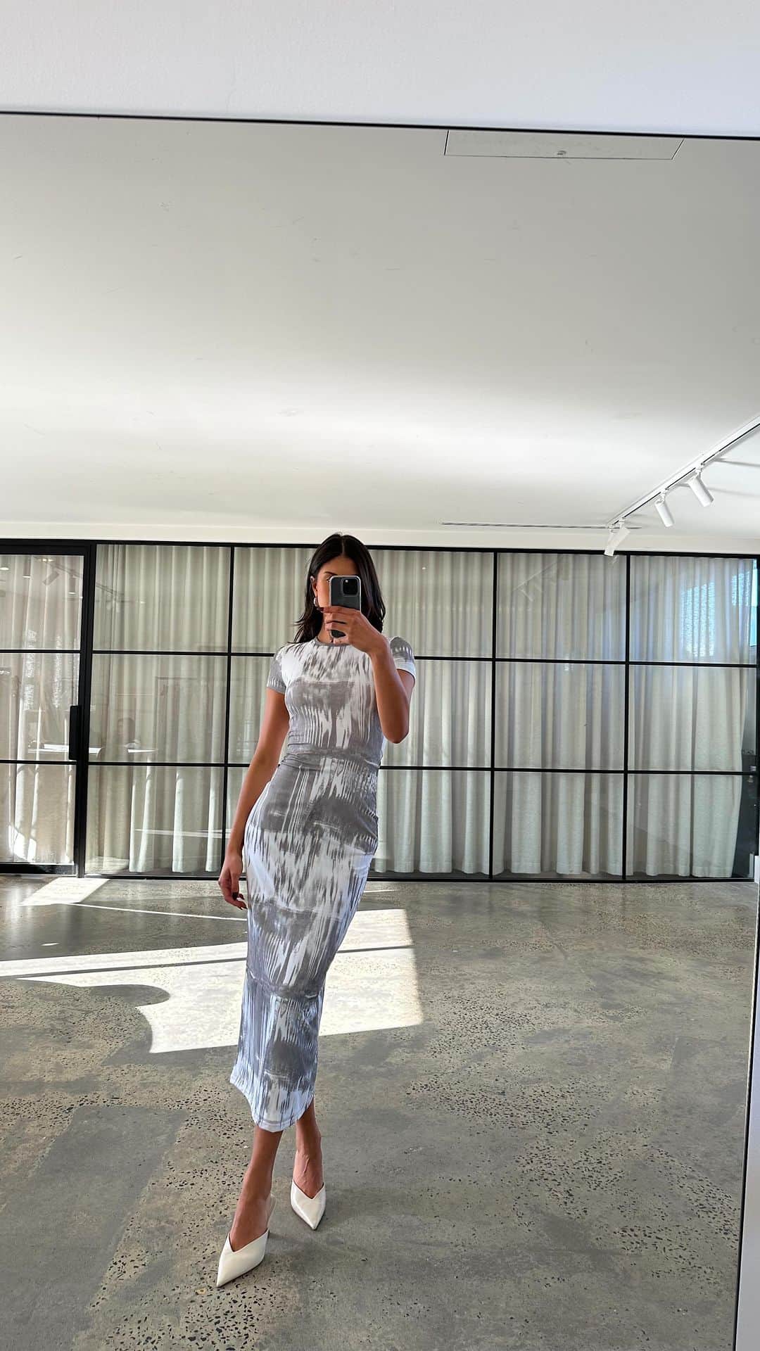 KOOKAI のインスタグラム：「Style your Getaway in our new Ryder Dress •• Now available in boutiques and online #kookai」