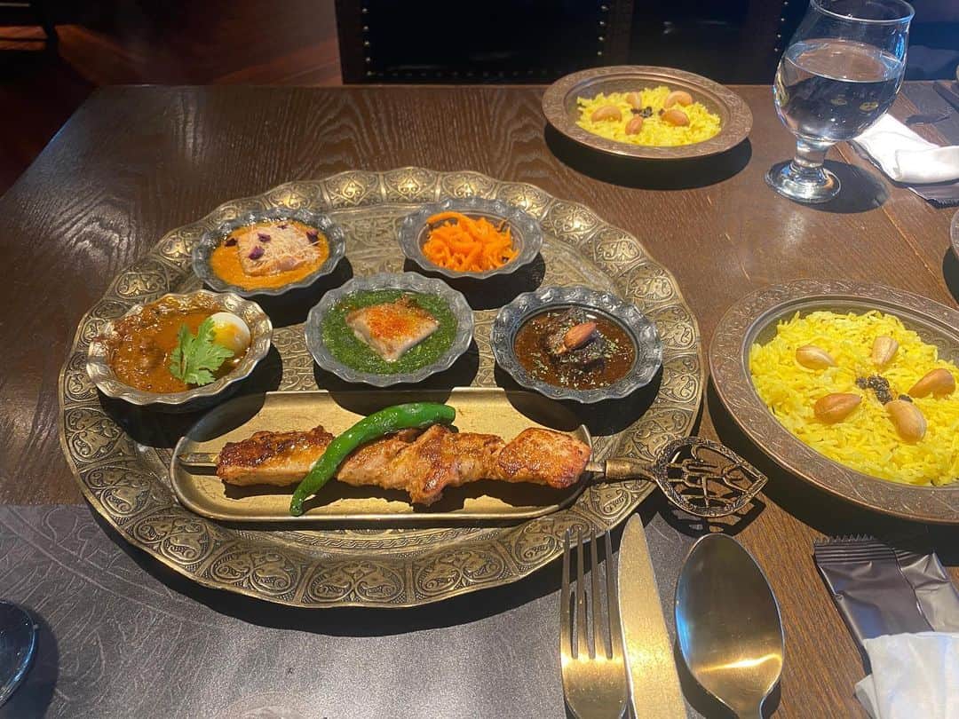 田添菜穂子さんのインスタグラム写真 - (田添菜穂子Instagram)「先日行ったアラビアン。  アラビア料理のコースって初めて食べたけど、タジンが4種類もついて大満足。  お皿やティーカップに至るまで、雰囲気満点で楽しかったです！！  #アラビア料理 #タジン #渋谷スクランブルスクエア #carvaantokyo」6月27日 18時48分 - nahokotazoe