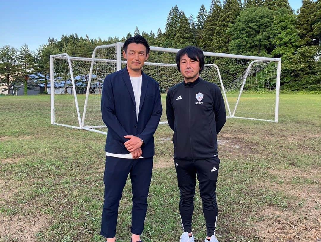 多々良敦斗さんのインスタグラム写真 - (多々良敦斗Instagram)「先日、野辺地西高校サッカー部でメンタル講座を開催させて頂きました。  80人を超える生徒達のキラキラとした真っ直ぐな眼差し、素晴らしい熱量を貰いながら、講座をする事が出来ました。  詳細はまた後日開設のYouTubeにてUPしていきたいと思います。  三上監督 コーチングスタッフの皆さん 生徒の皆 ありがとうございました😊  #野辺地西高校サッカー部  #野辺地西高校 #サッカー部  #サッカー #メンタル講座 #メンタルコーチング #メンタルトレーニング #パーソナライズラボ #多々良敦斗」6月27日 19時18分 - atsuto.t