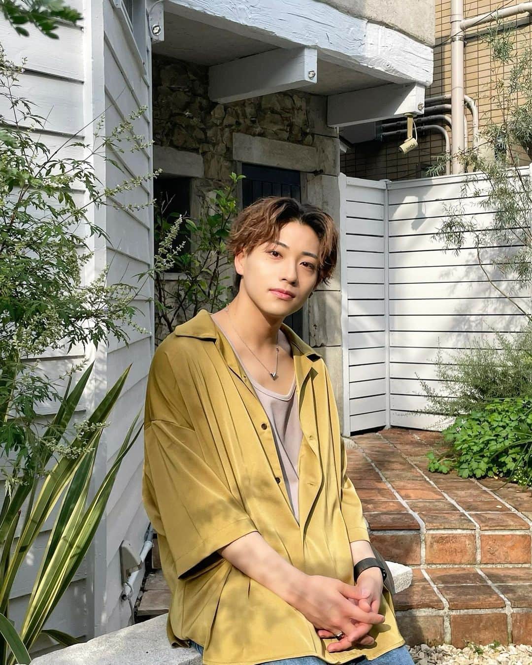 白金倫太郎のインスタグラム：「夏が始まりそうだね☀️🌻 暑い夏にしようぜ！！！！！🍉 ↑の文はふうまが考えました。」