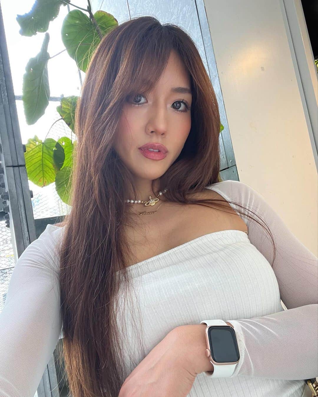 Azusaのインスタグラム：「今のヘアスタイルお気に入り🍃💕 髪色とかの質問たくさんいただくんだけど いつもカラーもカットもほとんどお任せ💇‍♀️ @shuhey.ao」