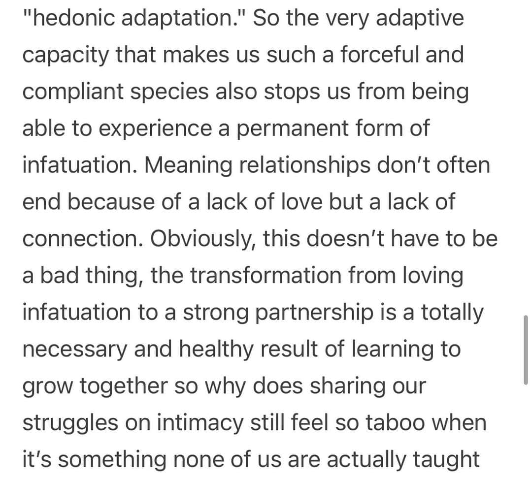 ナオミ・シマダさんのインスタグラム写真 - (ナオミ・シマダInstagram)「I recently posted an extra tender #tendercontributions: some recent reflections on what it takes to go the distance in life and love. I felt slightly nervous to share it as its a really personal one about the ongoing hurdles of my current relationship but considering that the inner workings of our close partnerships are often so strictly guarded and shrouded in secrecy they often leave us feeling ashamed, inadequate and stuck in a state of fear when conflict shows up (as it always will!), so it felt important and powerful to share. IG is full of photos of perfect Kodak couple moments, not that more is owed to us but that makes it hard to get a deeper sense of what it actually takes to make them work. After all it’s not our fault we aren’t really taught love as a skill and not just an emotion but we can learn! Currently trying to ride the waves and tides of love without clenching so hard onto a necessary outcome, to really live in the present moment and to be grateful for change however it shows up. To remember to always try to move from a place of love over fear whatever happens. That there are so many different ways to be in relationship and create family and it’s just about learning to see them anew. Thank you Nico for being your sweet self, for loving me without expectations and for being open to sharing our precious story. thank you also to the runners of the milano marathon who inspired this piece, you can read or listen to me reading it in full in the link in bio <3」6月27日 19時47分 - naomishimada