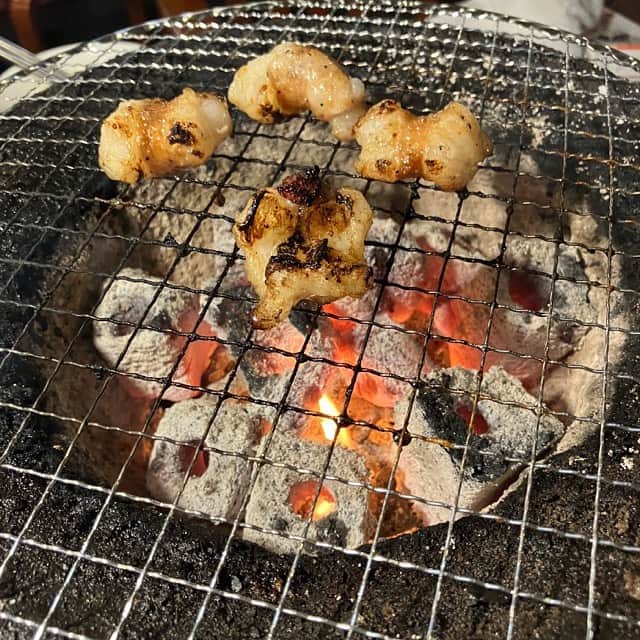 NON-Pさんのインスタグラム写真 - (NON-PInstagram)「本日、6月27日結婚記念日👰💍🤵  オシャレしてオシャレな店でオシャレな物を食べるより、 焼肉が好きな夫婦です🥩🍖🥓🍗🍚🥢🍻  毎年、焼肉な気がする笑  いつもありがとう🤍  8年目もよろしくね👨‍👩‍👦🤍  #weddinganniversary #結婚記念日 #0627 #記念日 #7anniversary #8年目  #焼肉 #👨‍👩‍👦 #iloveyou #ありがとう  #ここのホルモン焼肉屋さん最高  #今日は上ロースとマルチョウが優勝 #息子は韓国海苔ばかり食べる #激辛肉入りスープ1人で食べて腹パン #いつも腹八分目がわからない」6月27日 19時52分 - nonp_mam