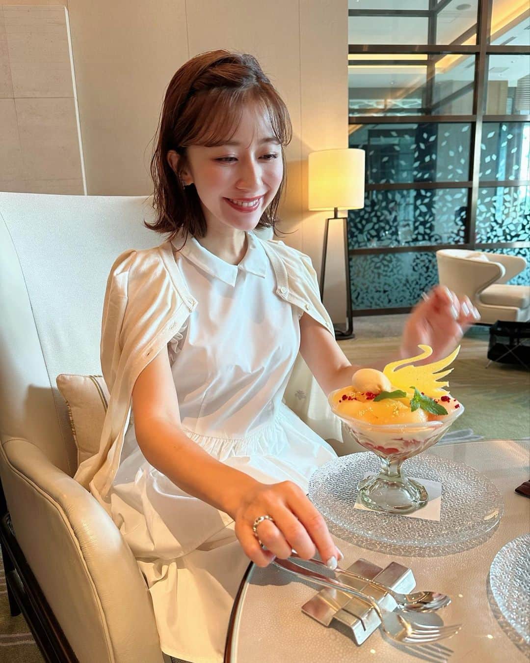 のインスタグラム：「・ 🍑🍑🍑🦢🦢 美味しかった😋」