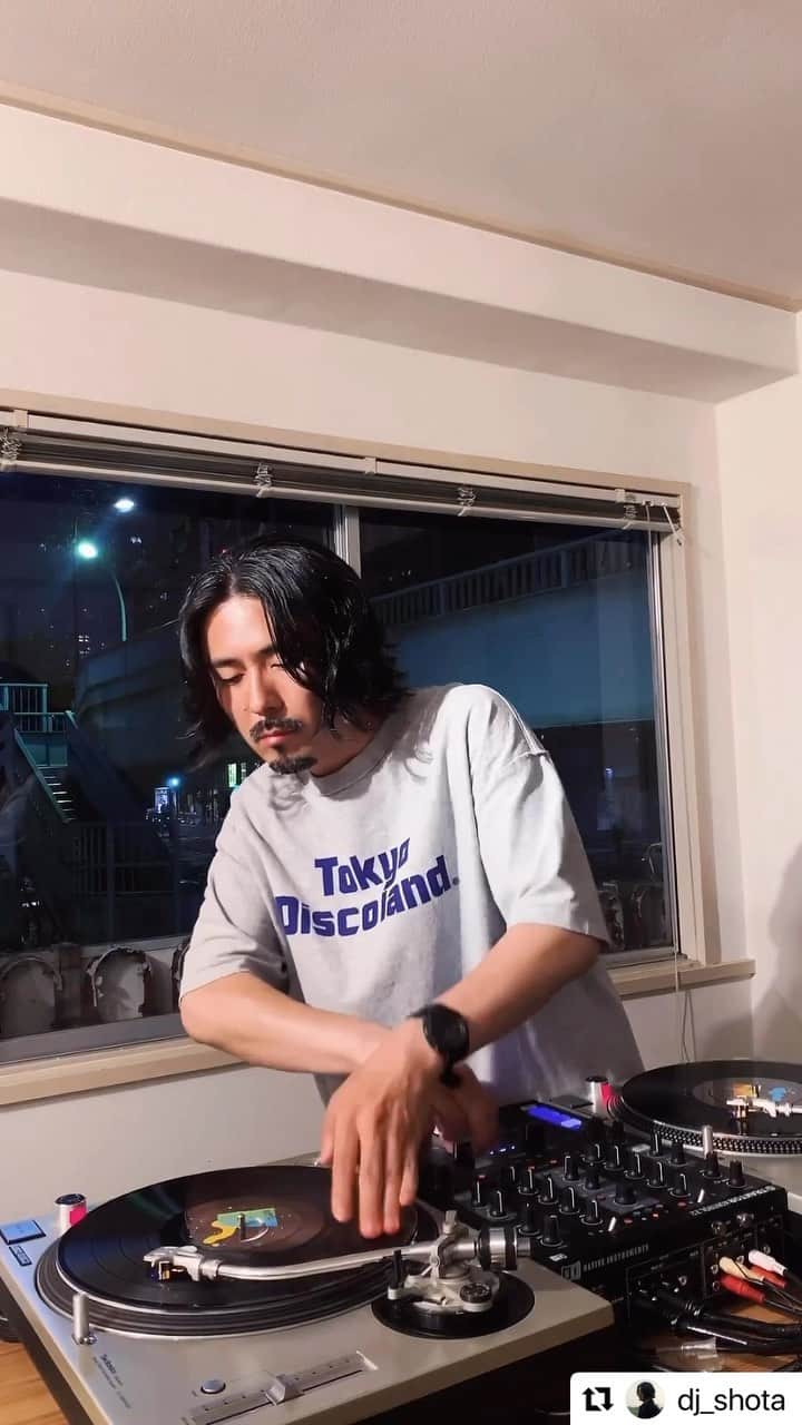 FNCYのインスタグラム：「DJ SHOTA氏のヤバ過ぎるSKILLをC/H/E/C/Kして下さいませっ🔥🔥🔥 @dj_shota 感謝です🗣️🗣️🗣️  #Repost @dj_shota with @use.repost ・・・ 「FNCY - Anatani naritasugiru Skill pt.1」 . . . #djshota #fncy #zenlarock #grina #鎮座dopeness」