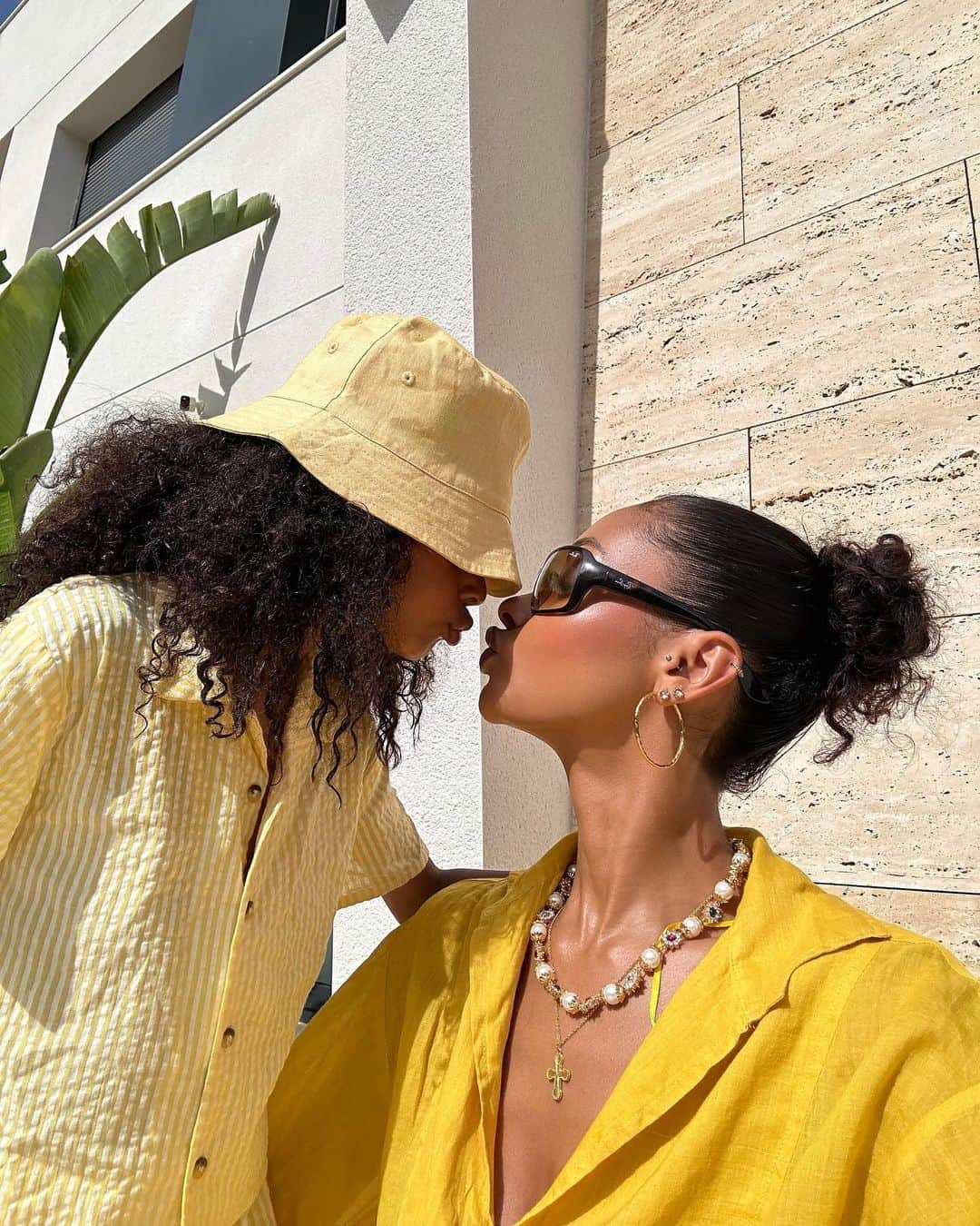 ジェイデ・ピアスさんのインスタグラム写真 - (ジェイデ・ピアスInstagram)「Sun soaked 🌞🌻🥺」6月27日 20時12分 - jaydepierce