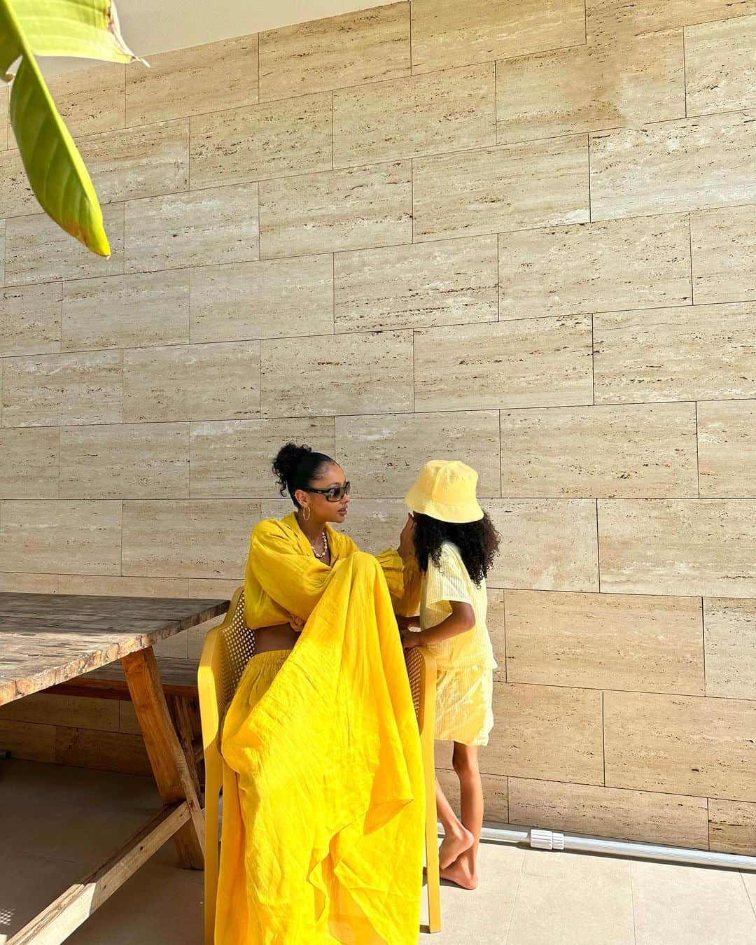 ジェイデ・ピアスさんのインスタグラム写真 - (ジェイデ・ピアスInstagram)「Sun soaked 🌞🌻🥺」6月27日 20時12分 - jaydepierce