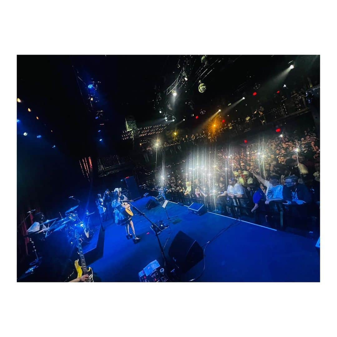 廣瀬茜さんのインスタグラム写真 - (廣瀬茜Instagram)「2023.5.21 "BAND-MAID 10TH ANNIVERSARY TOUR in North America" at Brooklyn Bowl  Brooklyn Bowl was so funny because mix of concert hall and bowling alley!  I never expected that I could play bowling during our performance haha 🎳  It was really exciting because we never had a similar experience in Japan!  ライブ本番のMC中にボウリングやったのは一生忘れない。(全員ガター)笑  #bandmaid #Nashville」6月27日 20時20分 - akane_bandmaid