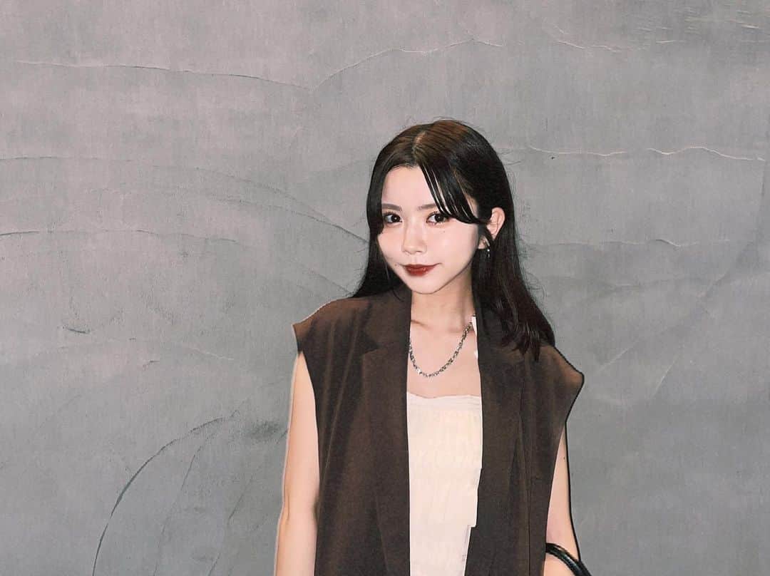 高梨優佳のインスタグラム：「古着屋で見つけたワンピース激カワ 🙁❣️」