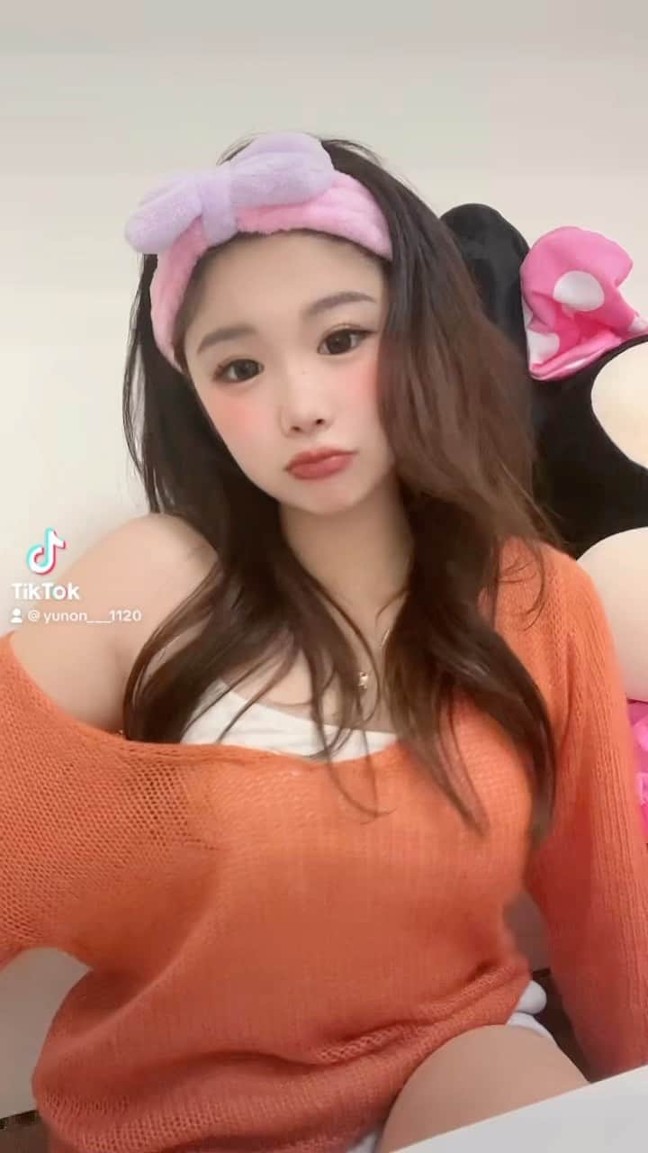 中島結音のインスタグラム：「.  へいっへいっ💗  #今日好き #パタヤ編 #ゆのん」