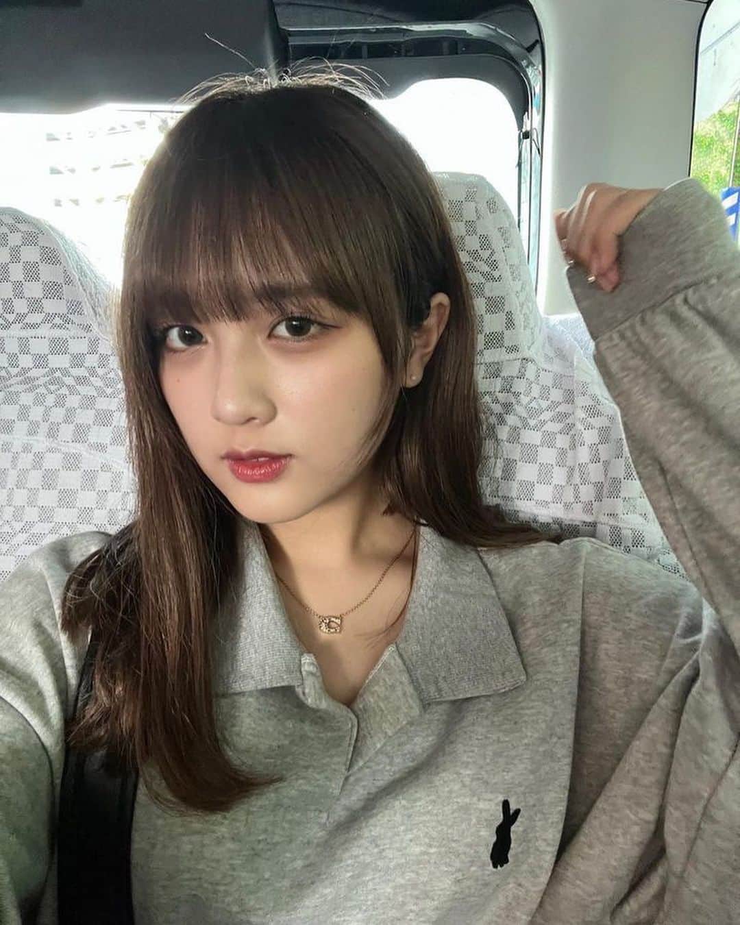のインスタグラム：「本田翼さんプロデュースのビュームワンデーのカラコンかわいい♪( ◜ω◝و(و " あみが着けてるのは星屑キャンディーですっっ めちゃめちゃナチュラルだけど色味がアンニュイでかわいい！！ #カラコン #カラコンレポ #ビューム #ビュームワンデー #ばっさーのカラコン #本田翼 #新作カラコン #モアコン #カラコン買うならモアコン #星屑キャンディー @morecontact_official」