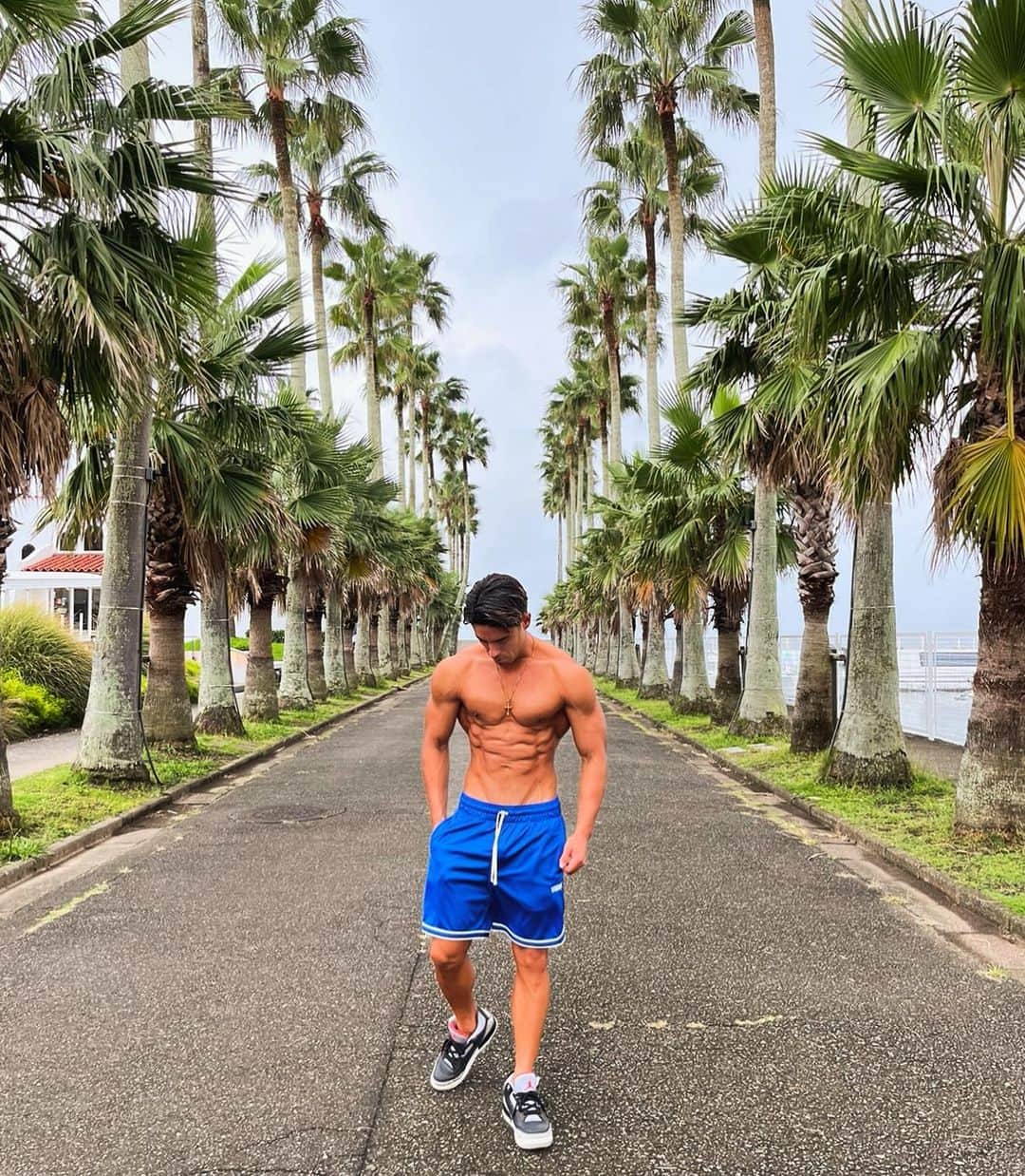 Ethan 佑太 Schellinのインスタグラム：「去年の身体。。大きさも張りもない。 去年の失敗は二度と繰り返さない🔥」