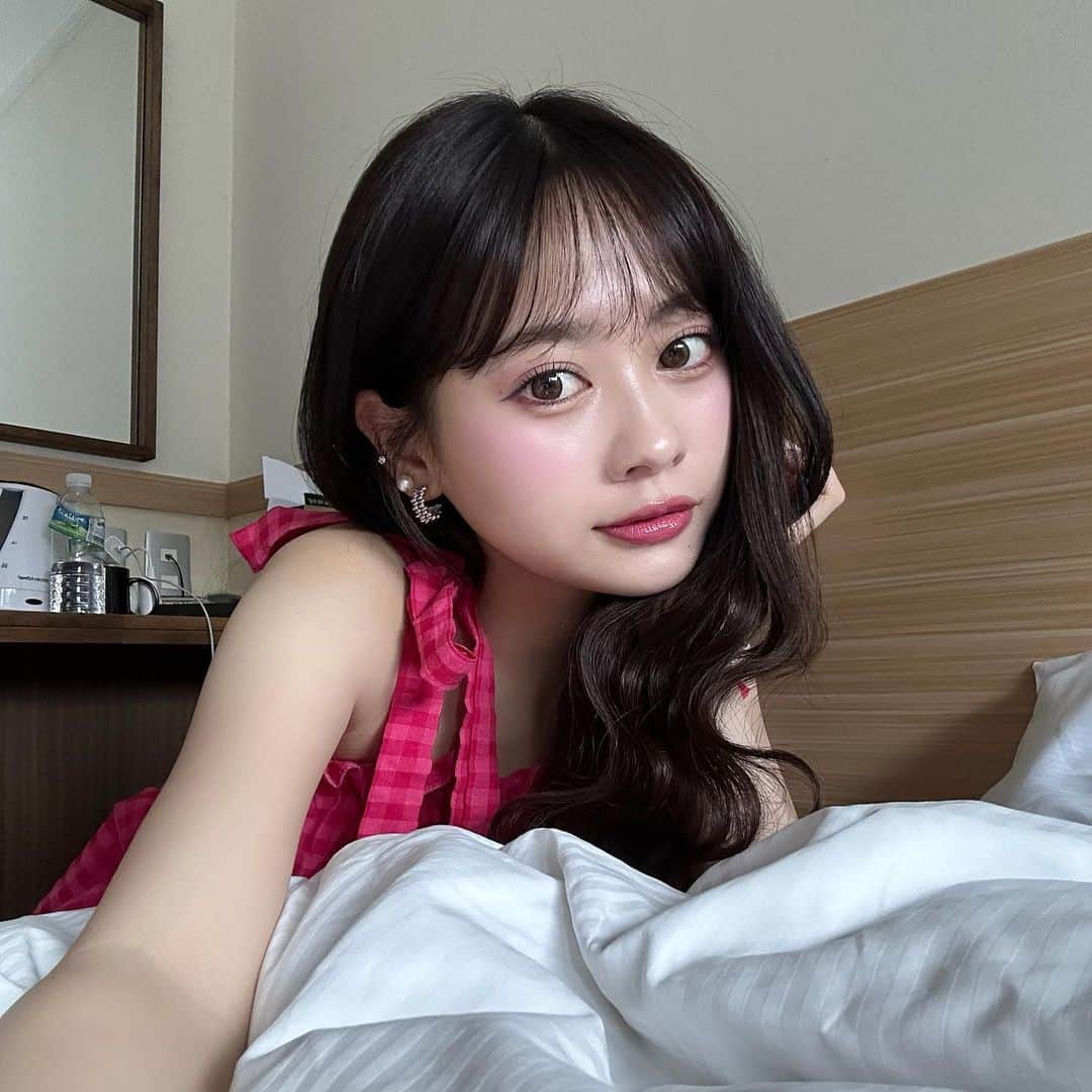 ユリナのインスタグラム：「🇰🇷💞」