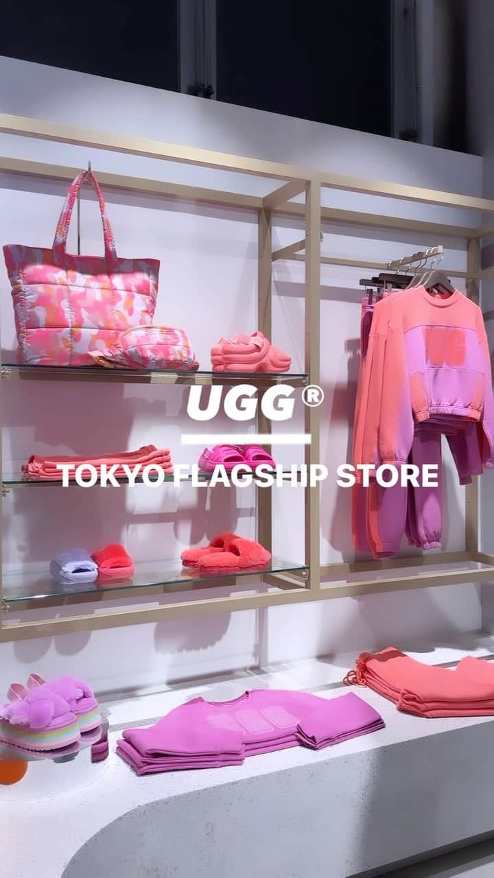 のインスタグラム：「@ugg が、2023年7月1日より原宿にてアジア初となる旗艦店「UGG®︎ TOKYO FLAGSHIP STORE」をオープン！   ストア内では、べビー、キッズ、レディース、メンズ、オールジェンダー対応商品が揃い✨ シューズはもちろん、アパレルラインなど幅広いラインナップの商品を購入できる日本最大級の店舗を是非訪れてみてはいかが。   ▽UGG® TOKYO FLAGSHIP STORE 住所／東京都渋谷区神宮前4 丁目31-12 時間／11:00~20:00 定休日／ 1月1日  #numerotokyo #magazine #mode #fashion #art #culture #beauty #lifestyle #people #photo #tokyo #UGG原宿 #UGG #UggJapan」