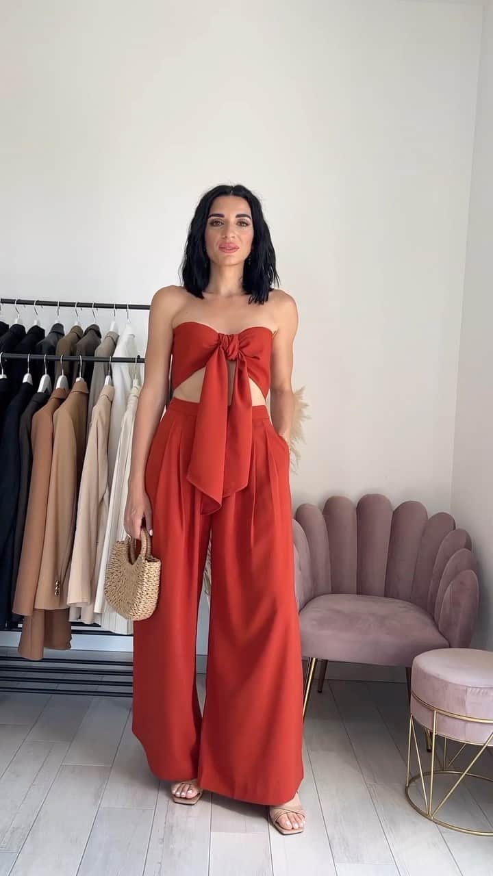SHEINのインスタグラム：「Pick your next gorg getaway look 👇 @fede_rica_14  🔎1388686 15211876 8026567 8026567 12770409 2795029   #SHEIN #SHEINforAll #SHEINstyle #fashion #chic」