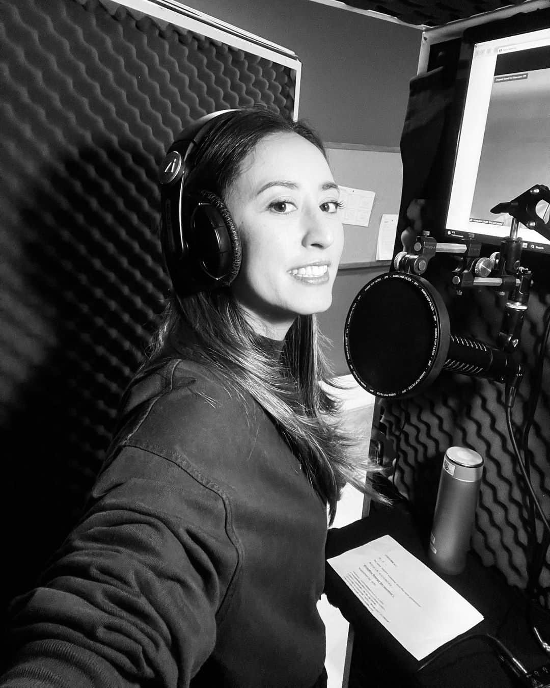 太田エイミーのインスタグラム：「Recording for Tokyo FM today! Connecting live with my director, producer and agent (remember there’s a 12 hour time difference). Amazing to be able to work from the other side of the earth. In the studio, Japan and Brazil don’t feel so distant. Thanks to the great @onairbr team for making it happen!」