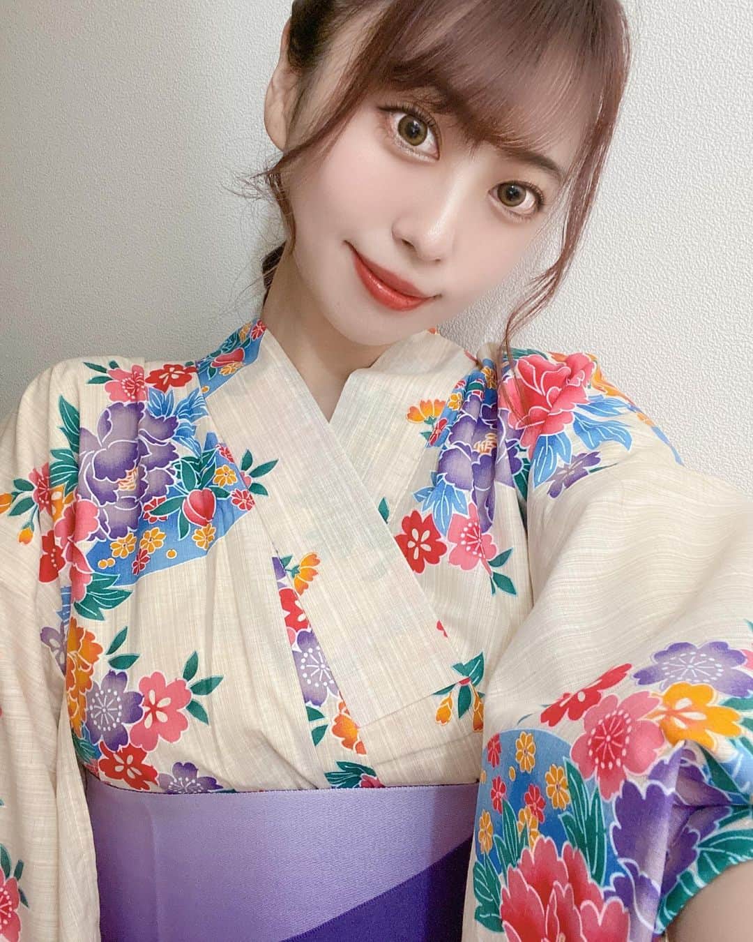 樹智子のインスタグラム：「Instagramフォローありがとう(*´◒`*) . 生きてます✌️投稿しなきゃね🫨 . . #浴衣 #japan #japanesegirl #kimono」