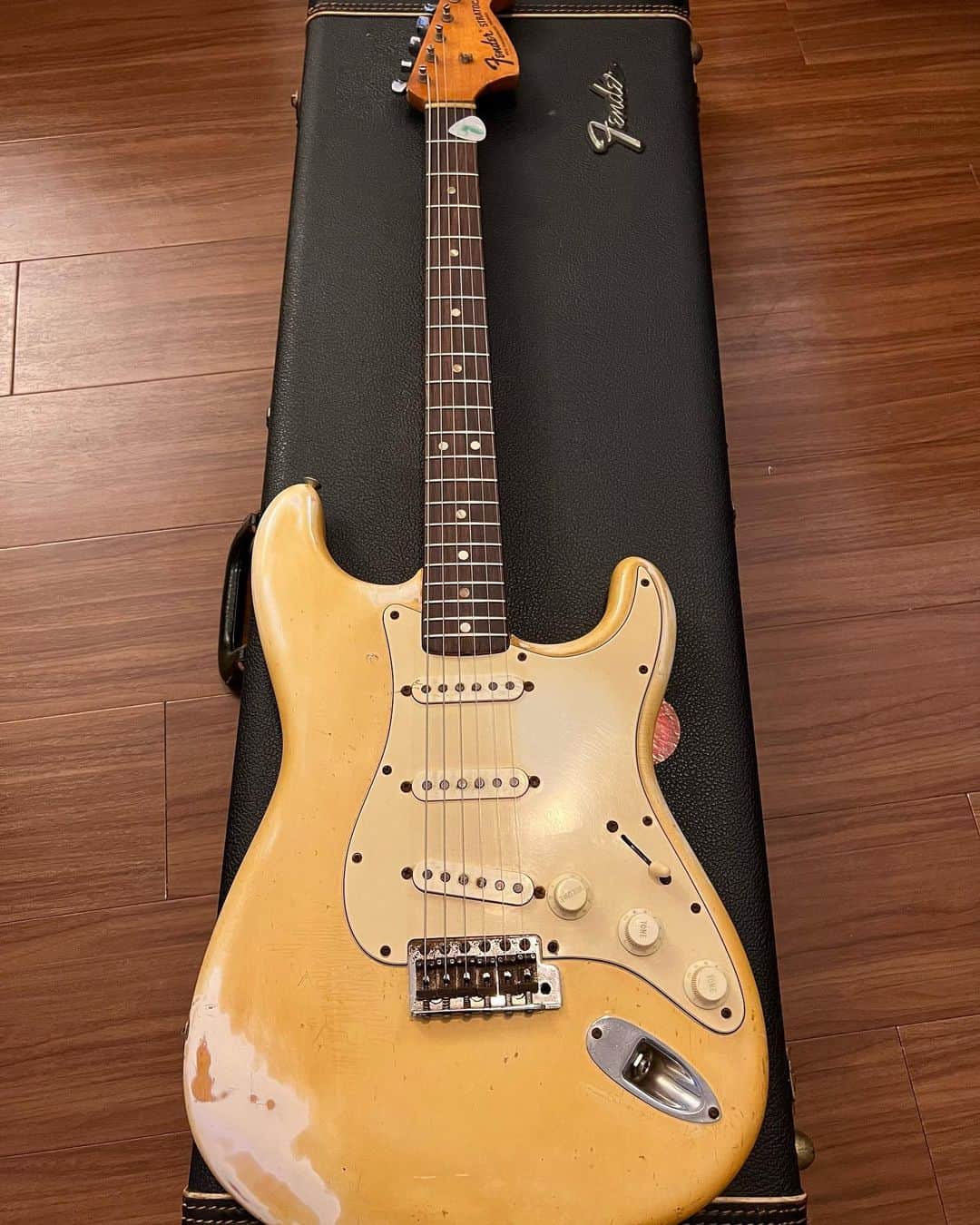 原田喧太さんのインスタグラム写真 - (原田喧太Instagram)「Fender 1969 Stratocaster めっちゃ良い！！ #fender  #1969  #jimihendrix」6月27日 21時43分 - kenta.harada