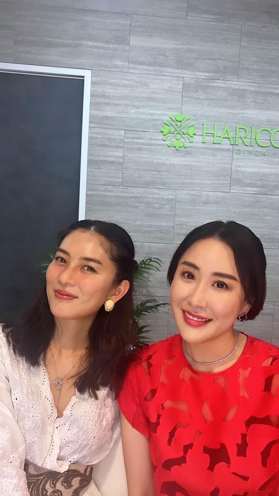 白澤貴子のインスタグラム：「ハリッチコラボLIVE  @ginza_haricchi   美容話と抜け感の作り方について。 なぜか私の年齢も公表することになりました😆」