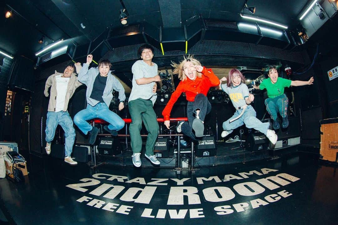 Hump Backのインスタグラム