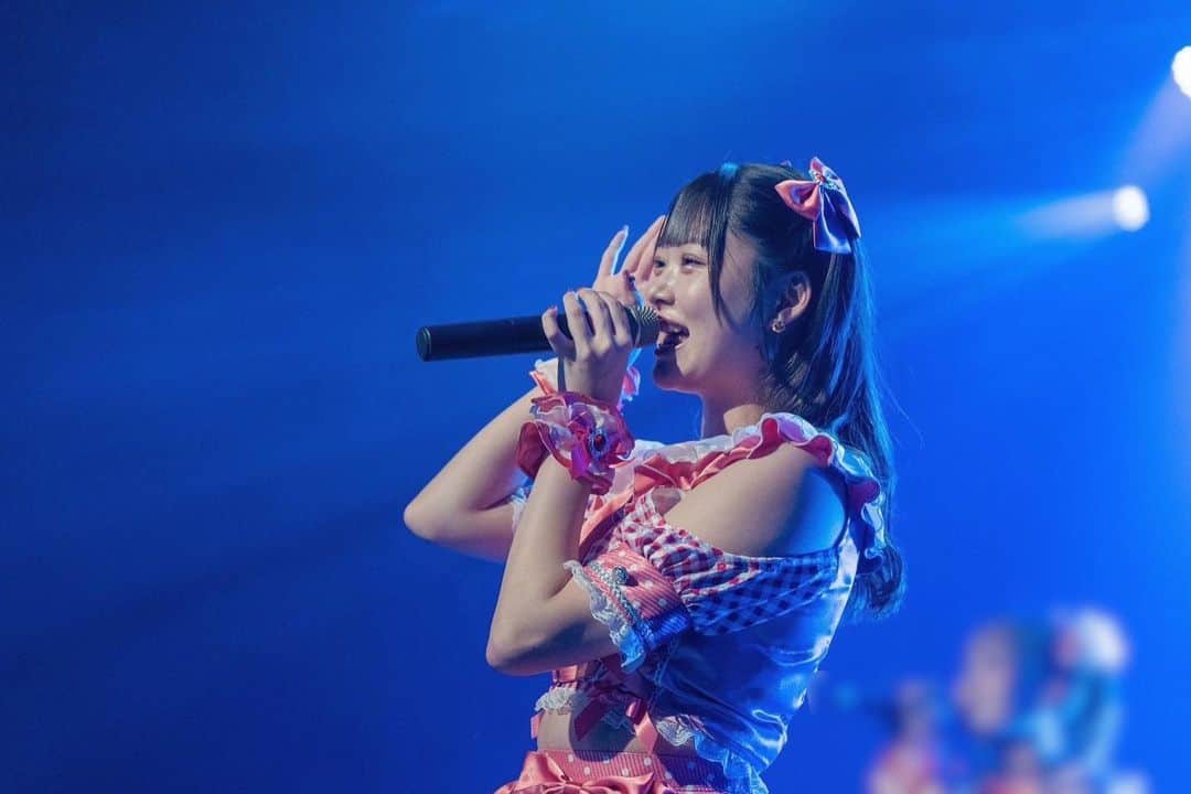 のインスタグラム：「新衣装かわいいの、❤️‍🔥 沢山みてほしい、、、」