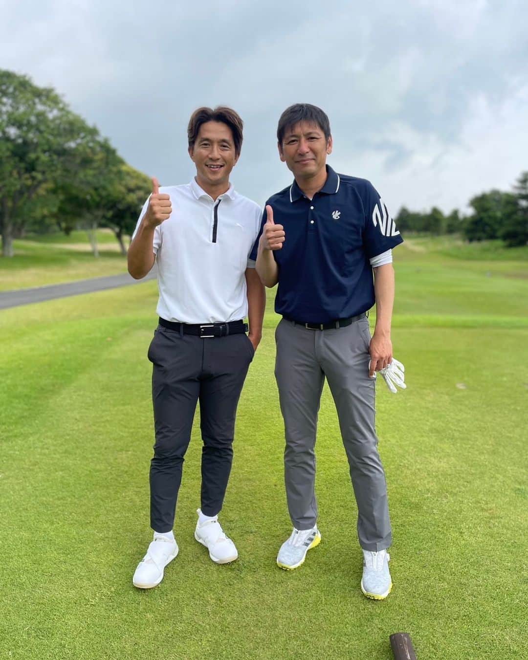 中田浩二のインスタグラム：「少し前に福西さんとゴルフ⛳️ 楽しかったけど1打差で… 練習頑張ります！  #福西崇史 #golf #enjoy  #最近更新サボり気味  #snsも頑張ります」