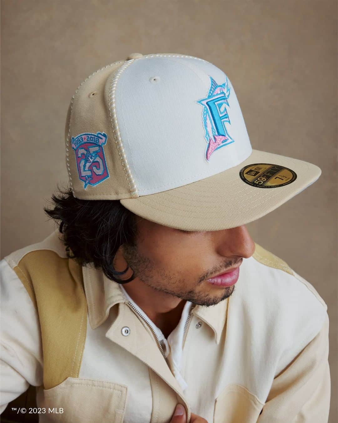 ニューエラ・キャップのインスタグラム：「Stand out in MLB Seam Stitch. With bold stitching and bright colors, you’re sure to make an impression. Shop it now at the link in our bio.」