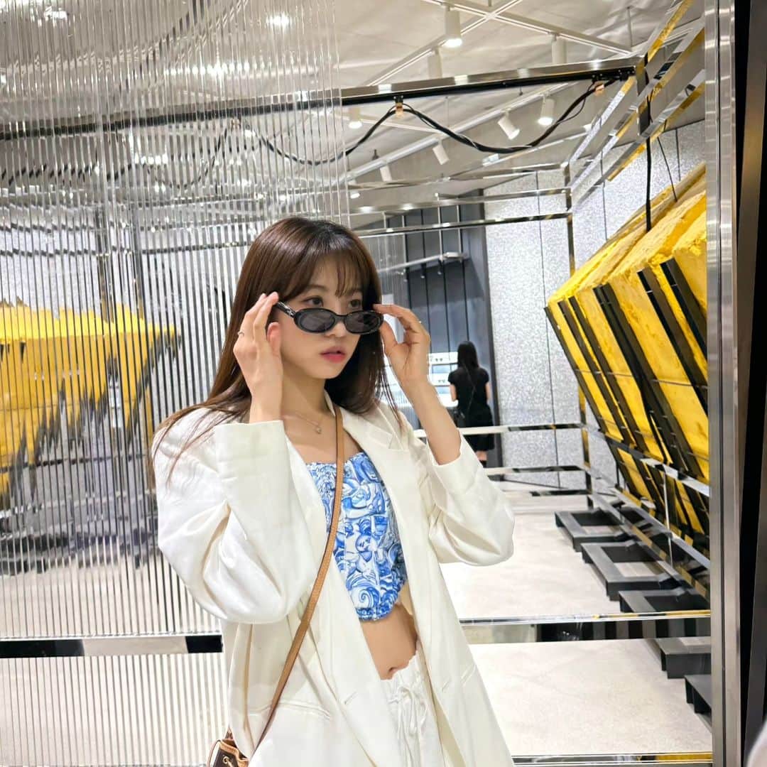 ダへ のインスタグラム：「🖤_🖤」