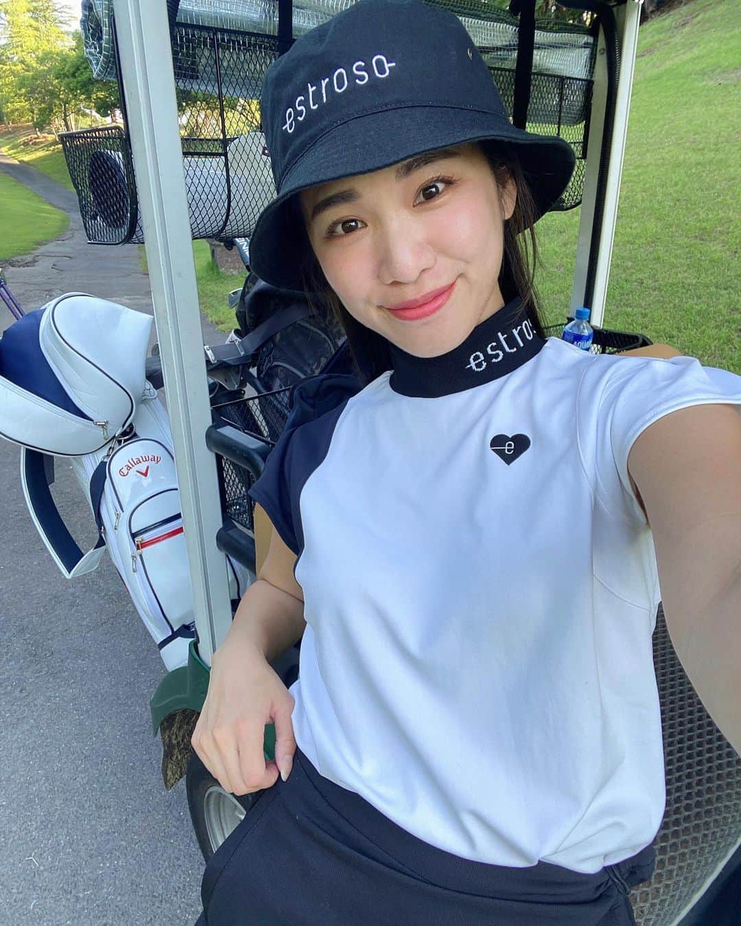 藤森マリナさんのインスタグラム写真 - (藤森マリナInstagram)「@estroso_official ⛳️💚  ㅤㅤ可愛いくて着心地抜群動きやすい 汗かいてもすぐ乾く素材🤍 最後の動画は天ぷらだけどまあよし🍤✨ その一つ前は苦手な5番ウッドが あたったやつ👏☺️ そしてやっぱ脂肪溶解液してから 二の腕痩せたわ❤️‍🔥 #脂肪溶解#solnis  ㅤㅤ  ㅤㅤ🚩大津カントリークラブ東コース/ 108 ㅤㅤ  ㅤㅤ  ㅤㅤ#estroso#エストロッソ #golfstagram#golfwear#golf女子#golfswing#golfislife#golfgirl#ゴルフ女子#ゴルフウェア#ゴルフコーデ#ゴルフ初心者#バケハコーデ#モックネック#大津カントリークラブ東コース#まりなはんのゴルフ記録#100切り」6月27日 23時11分 - maaarina0806