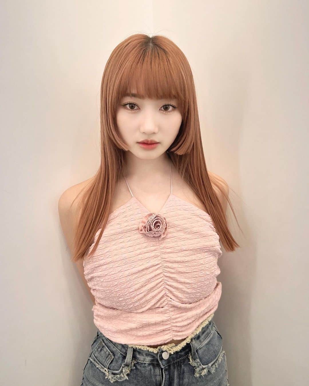 河﨑莉奈のインスタグラム：「예쁘게 해주셔서 감사합니다🎀🍧🤍  @jungnam_official  👄　@ha.ming.ming  ✂️ @jina_p_hair」