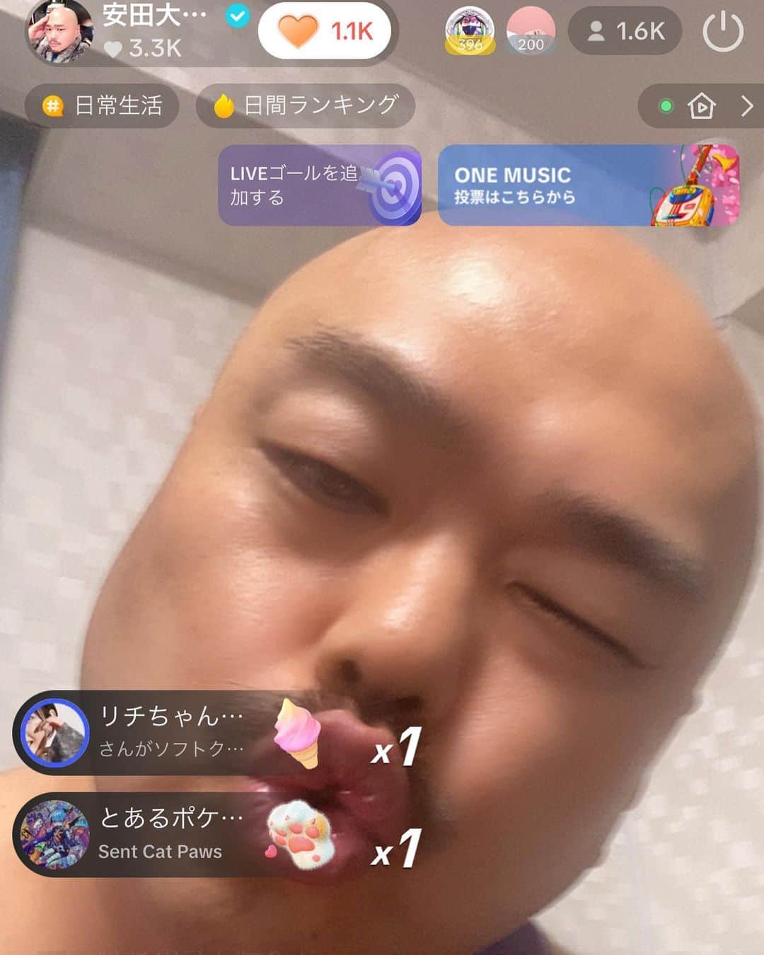 クロちゃんのインスタグラム：「TikTok生配信終了！  高橋みなみのそこそこさんぽ、特番でやるのを楽しみに待ってます。 シーズン2すぐに始めてってコメントありがとうございます！  クロちゃんが頭丸めたらやってくれるんじゃないですかって、元々丸めてるしんからー(；ω；)  #TikTok #クロちゃん #そこそこさんぽ」