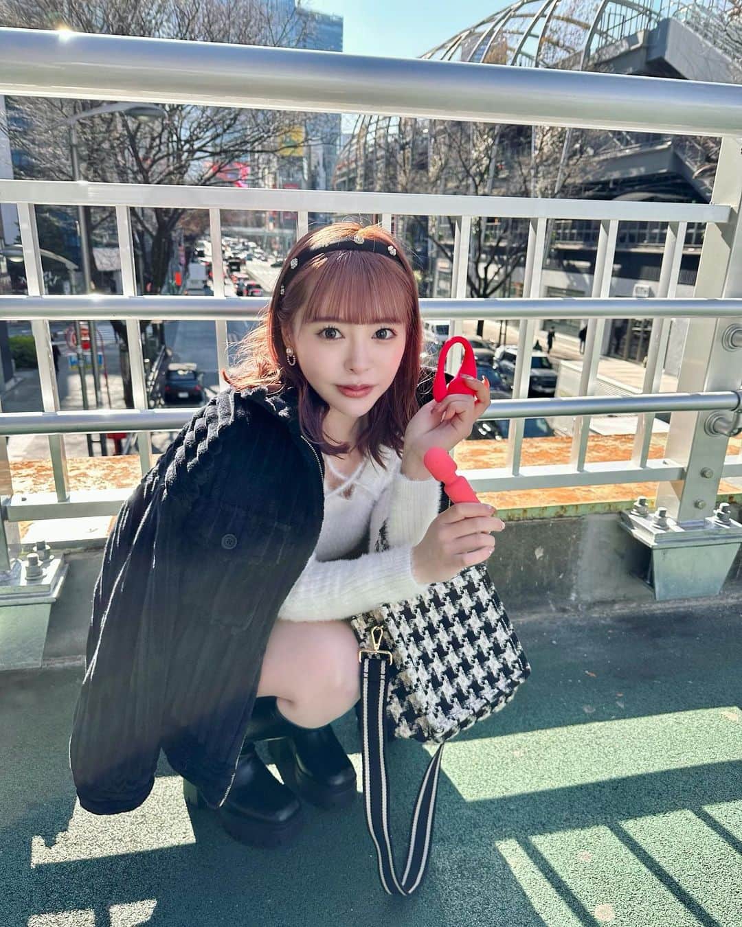 小倉由菜さんのインスタグラム写真 - (小倉由菜Instagram)「新作でました🤭  街中で何をしてるんだ？  #詳しくは私のTwitterへ　 #もしくは　 #fanza へ #newrelease  #今日から先行配信スタート」6月13日 15時12分 - ogura_yuna